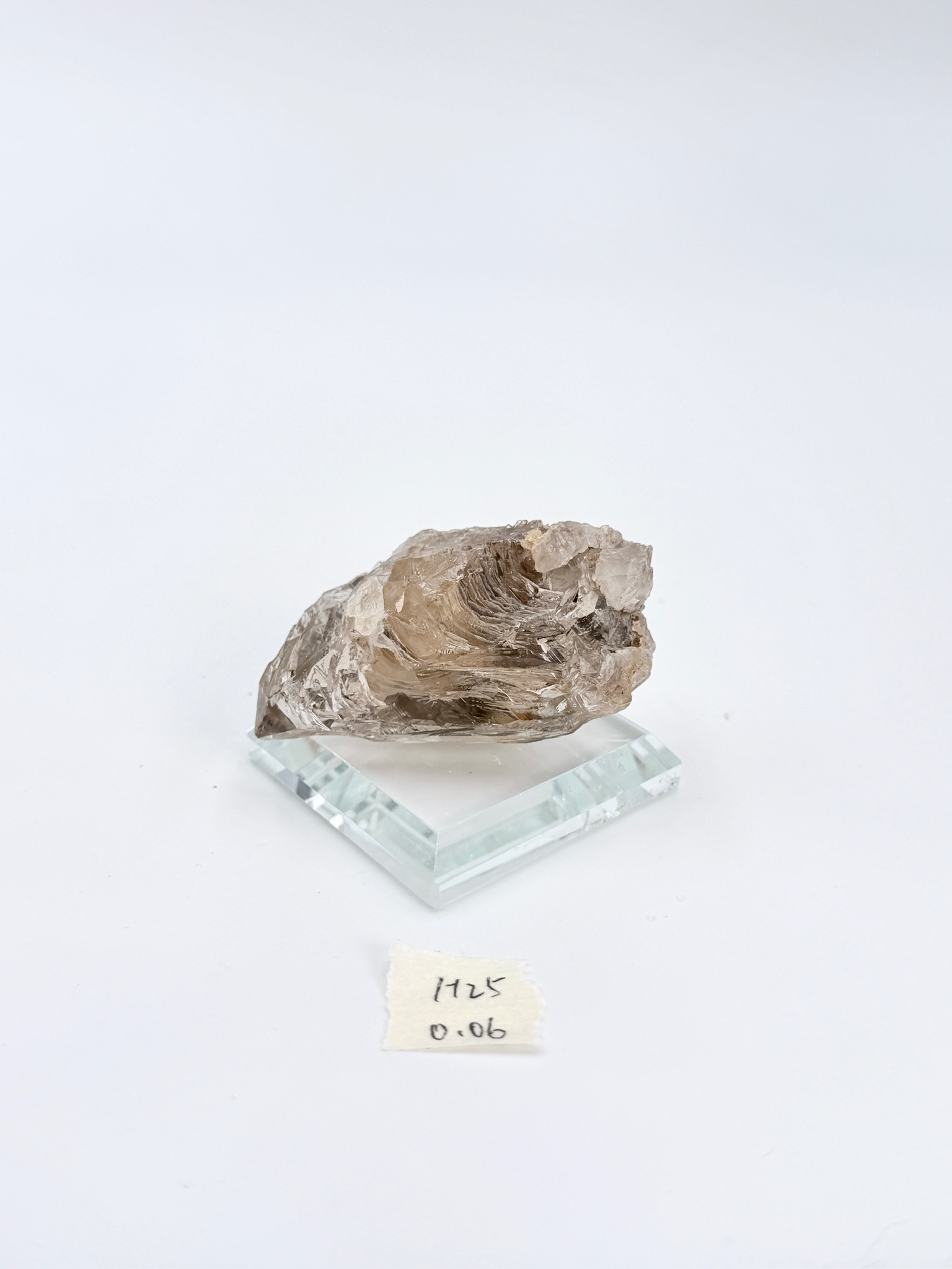 DQ040 H25 骨幹水晶0.06kg