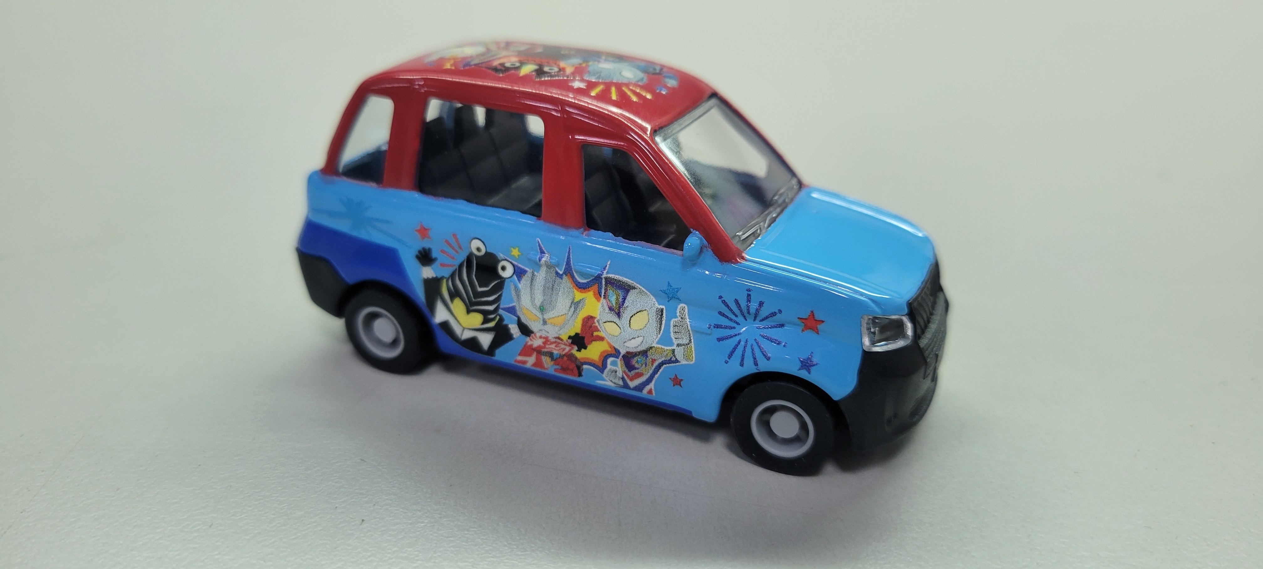超人力霸王-小車 UM206