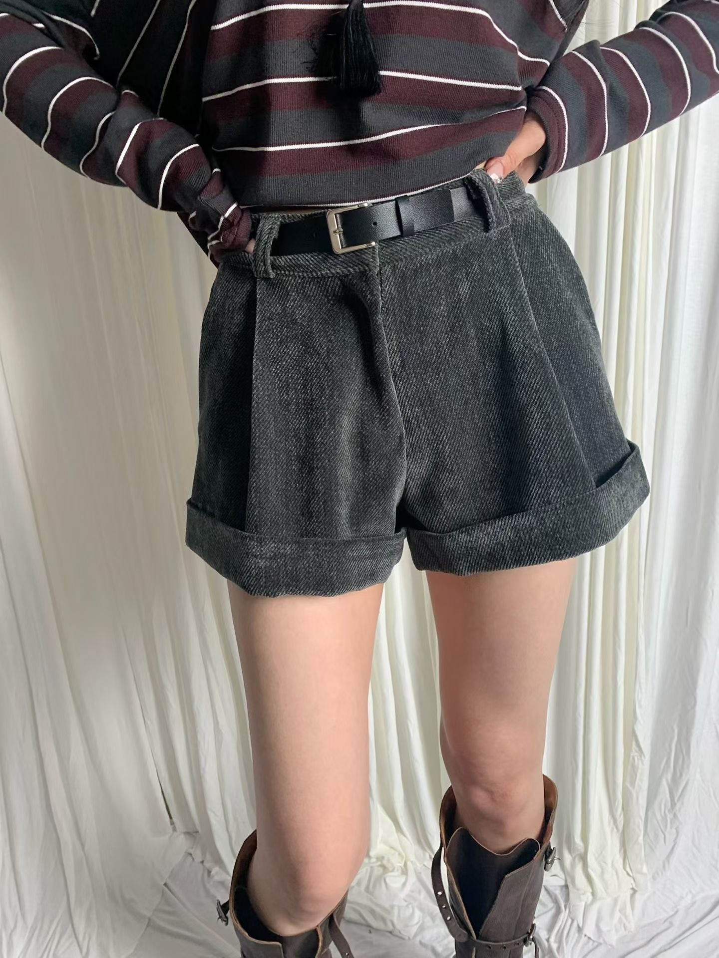 黑腰帶內嵌短褲