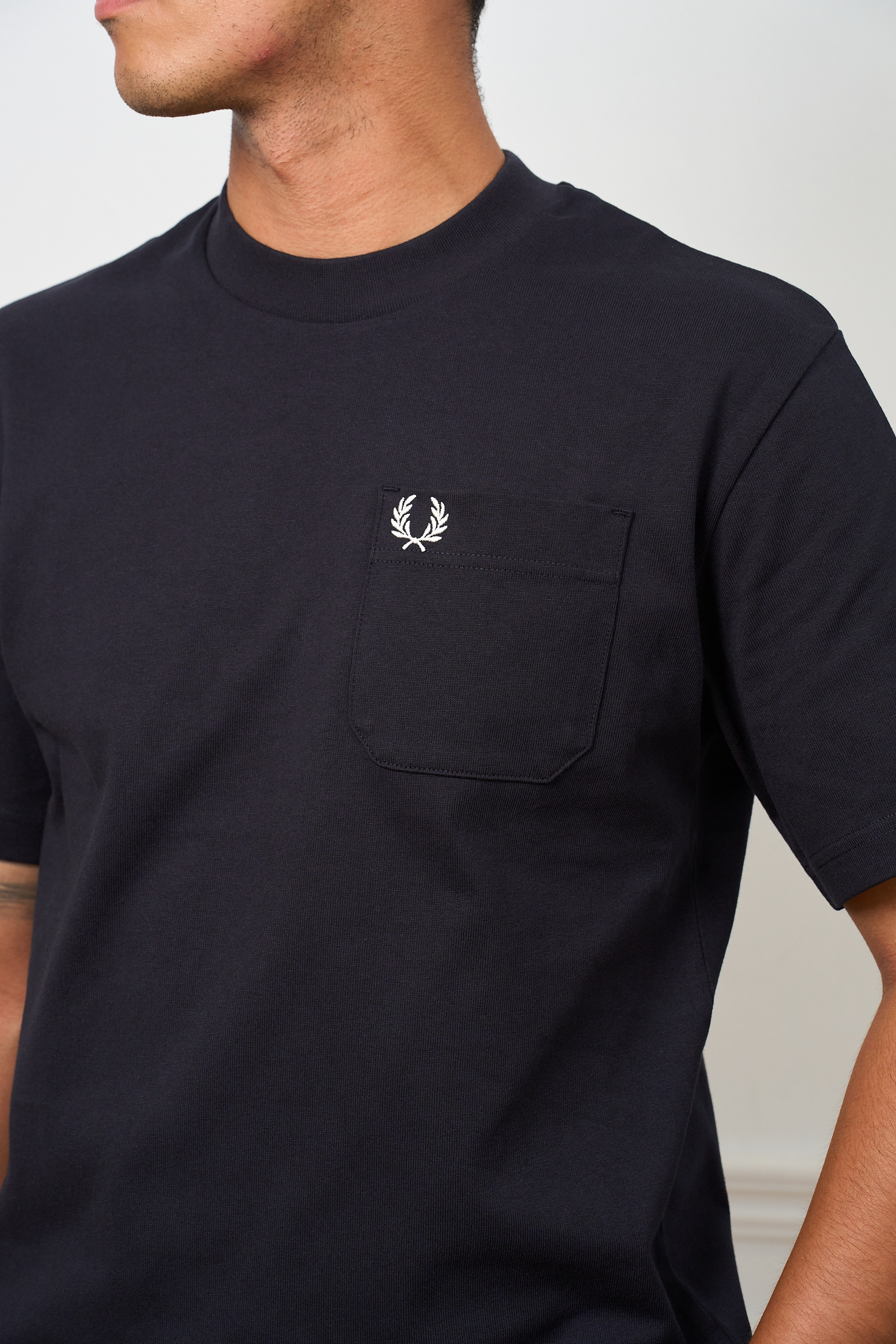 FRED PERRY 重磅落肩口袋圓領衫RELAXED T-SHIRT【 M3490】