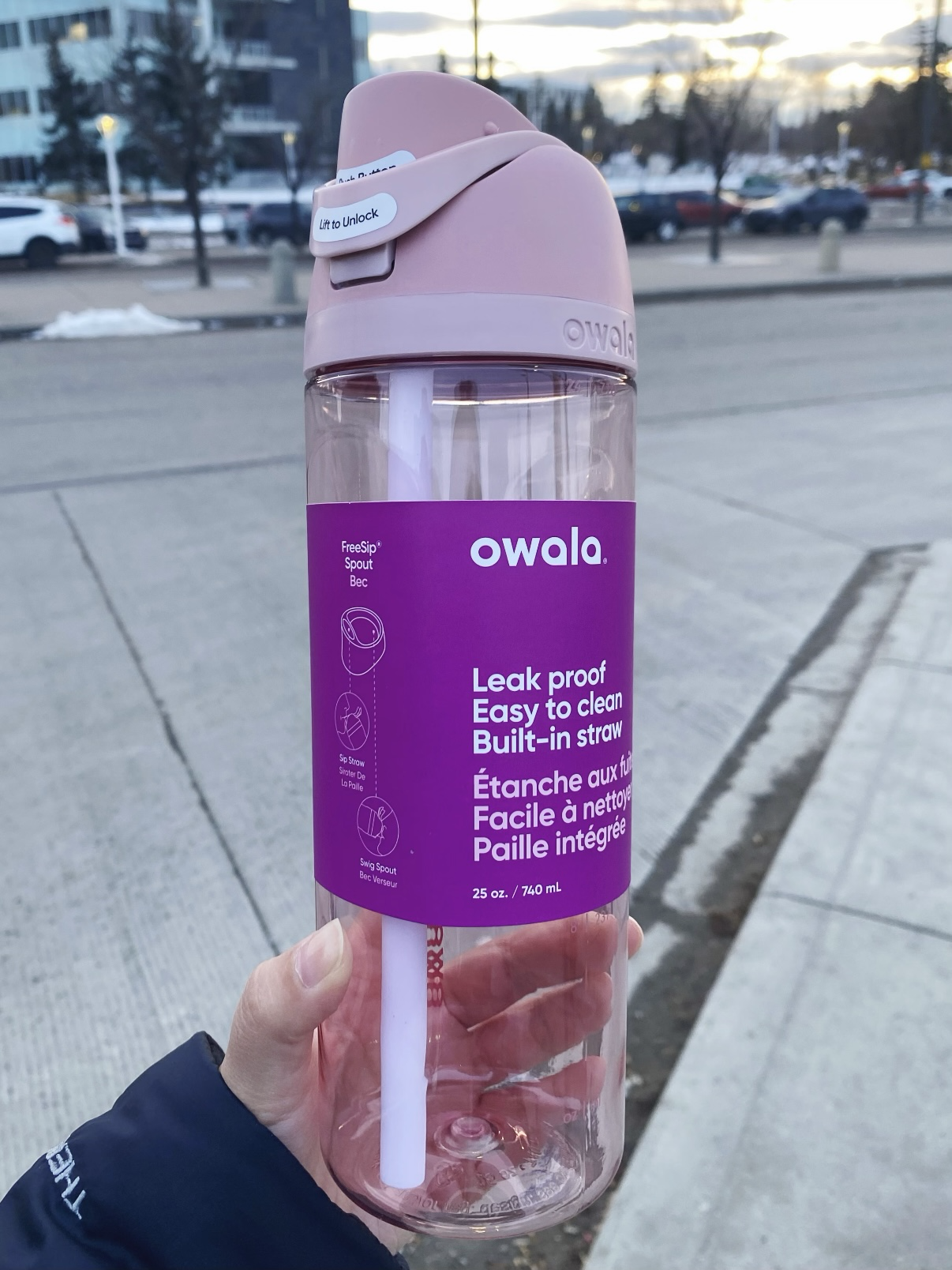 （預購）Owala FreeSip  雙飲口彈蓋  Tritan 740ml