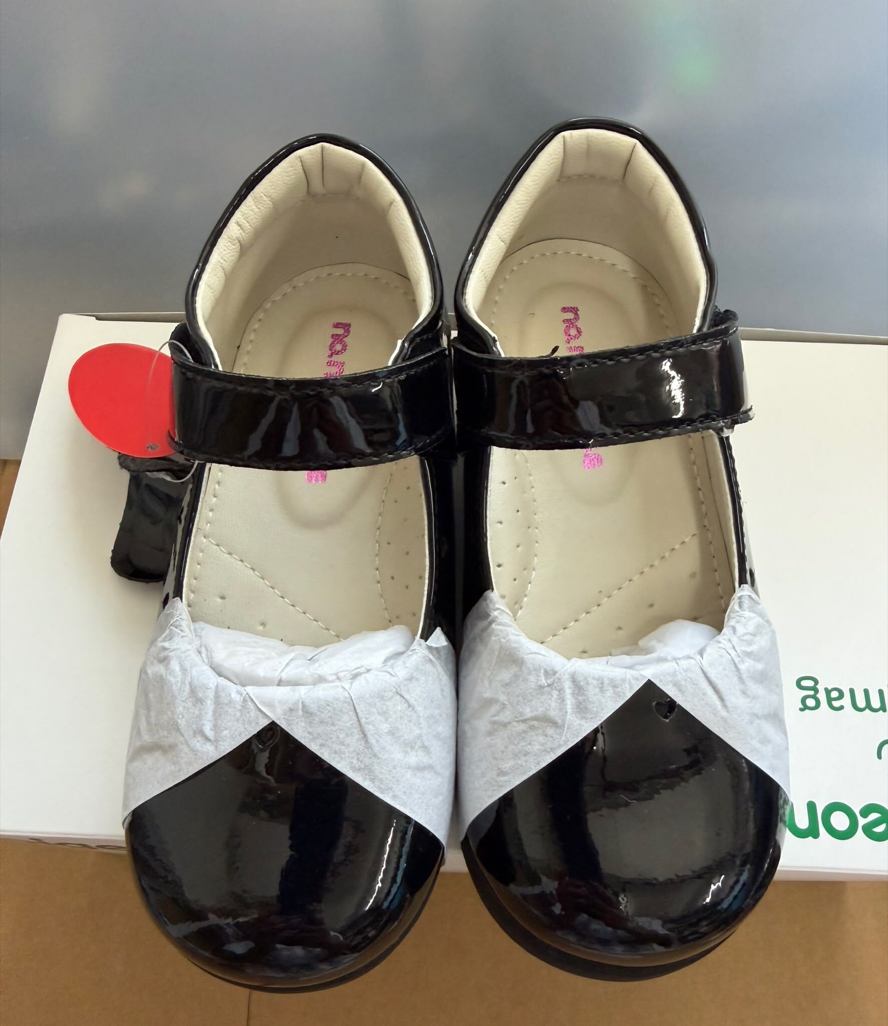 特價現價 no.no House 幼童全真皮護足鞋墊保健型學生鞋 Size：27