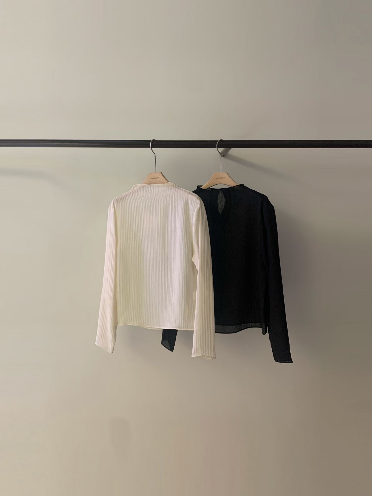 AB2518 Wrinkle blouse