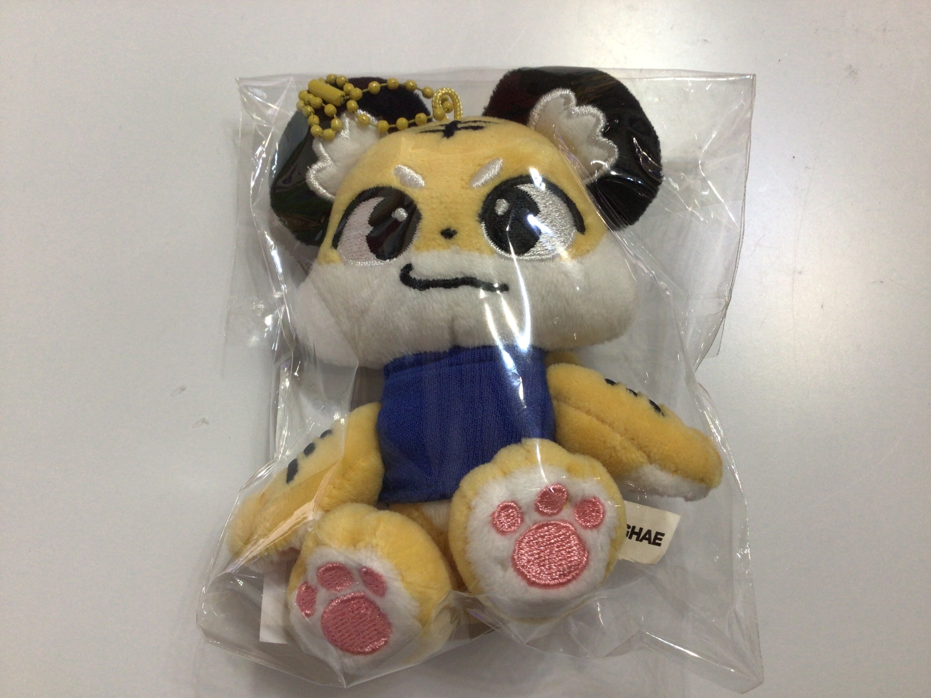 Donghae ALIVE mini doll keyring