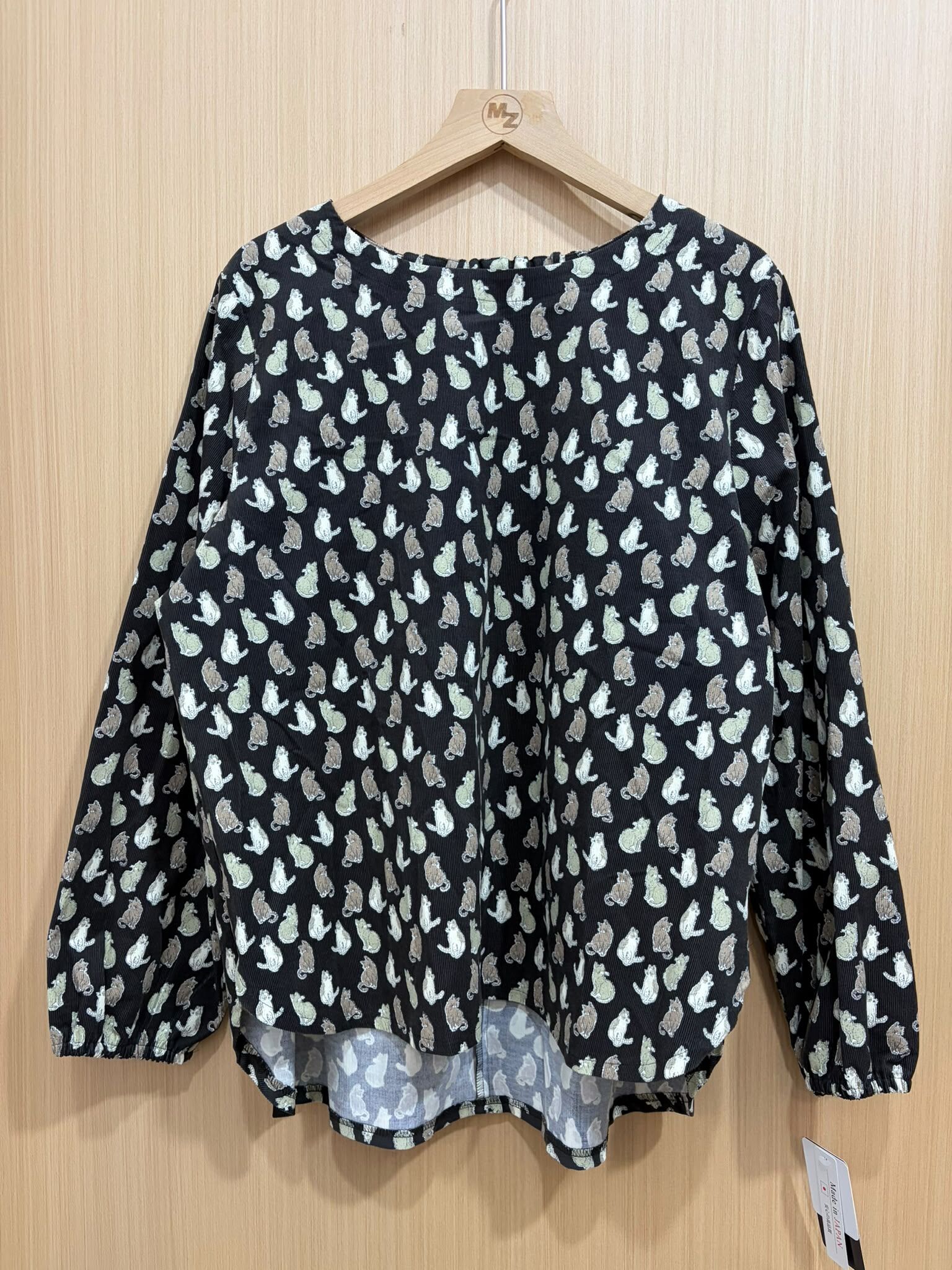 NG 日本製 貓貓 TOP