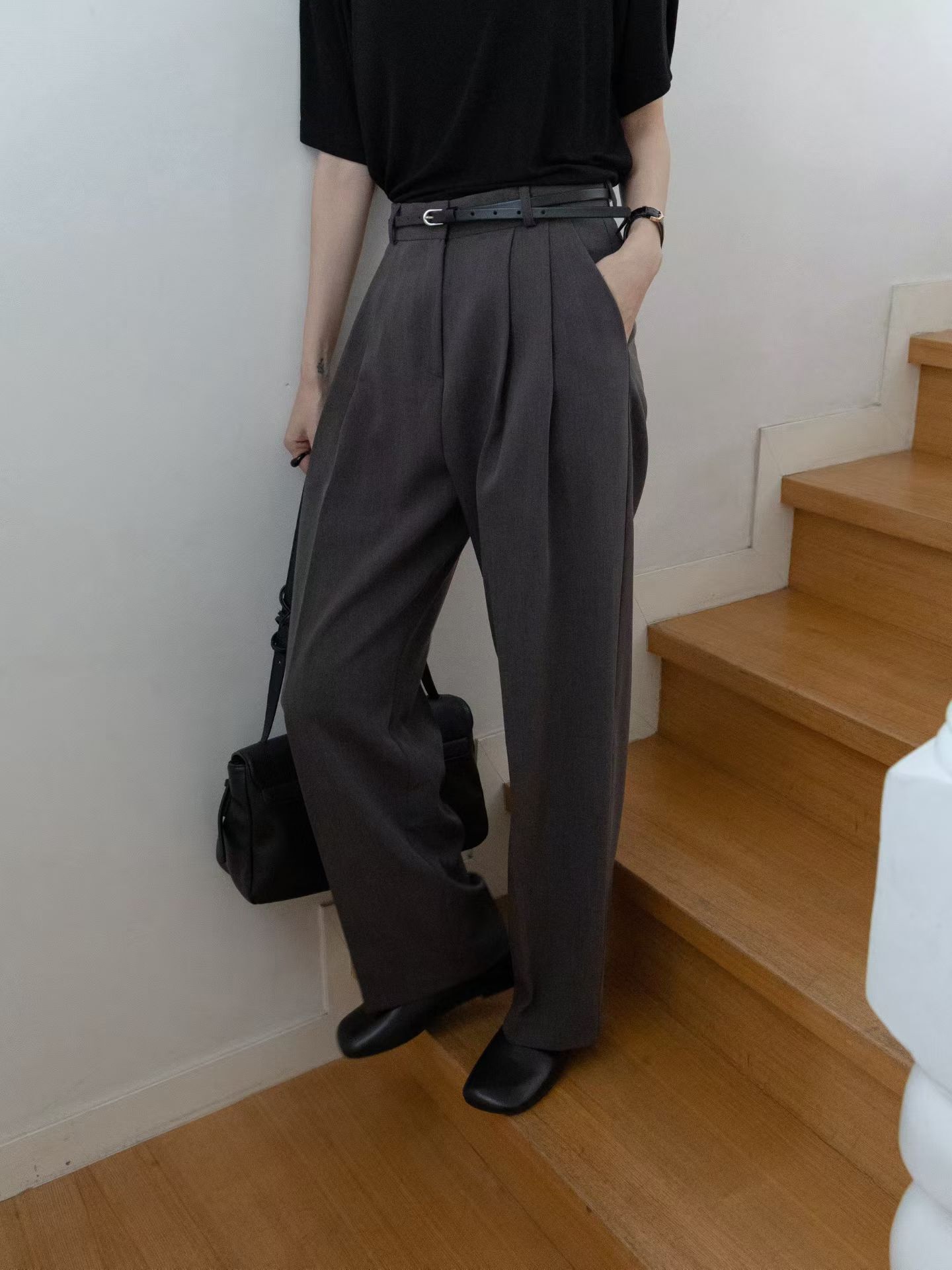 AB26109 Modern Two-tuck SL