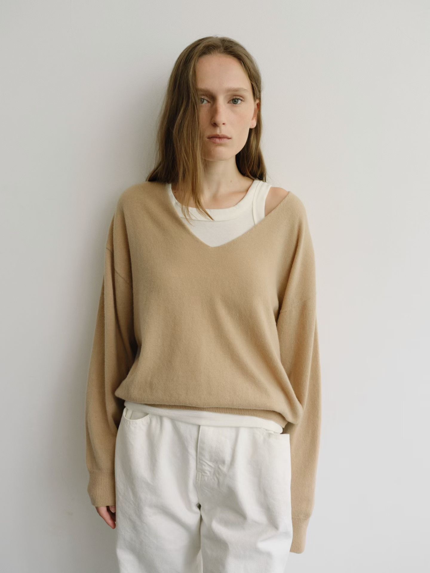 AB26112 Fine wool V knit