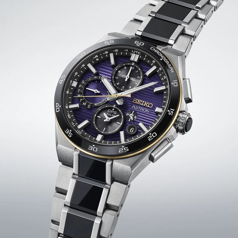 萬年鐘錶 - SEIKO ASTRON GPS  145 週年紀念漸層紫色面盤鈦金屬太陽能衛星對時男錶 HAB011J1 / 5X83-0AA0P 錶徑43.3MM