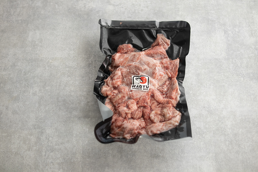【內容物】牛肉 【內容量】250g±3% 【牛肉原產地】日本鹿兒島 【加工製造地】台灣