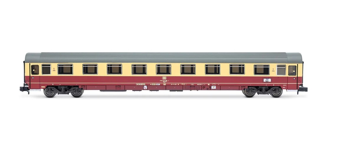 Arnold HN4387 N scale DB, 3-unit set of TEE coaches "Rembrandt", consisting of 1 x restaurant coach ARmh217 + 1 x Apmz122 + 1 x Avmz207, ep. IV