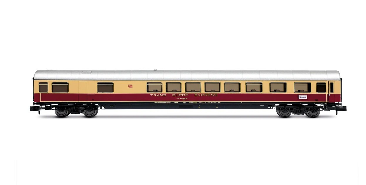 Arnold HN4508 N scale AKE, 3-unit set of "Rheingold", set 2/2, consisting of 1 x restaurant coach ARmh217 + 1 x 1st class coaches Avmz + 1 x coach Apmz, ep. VI