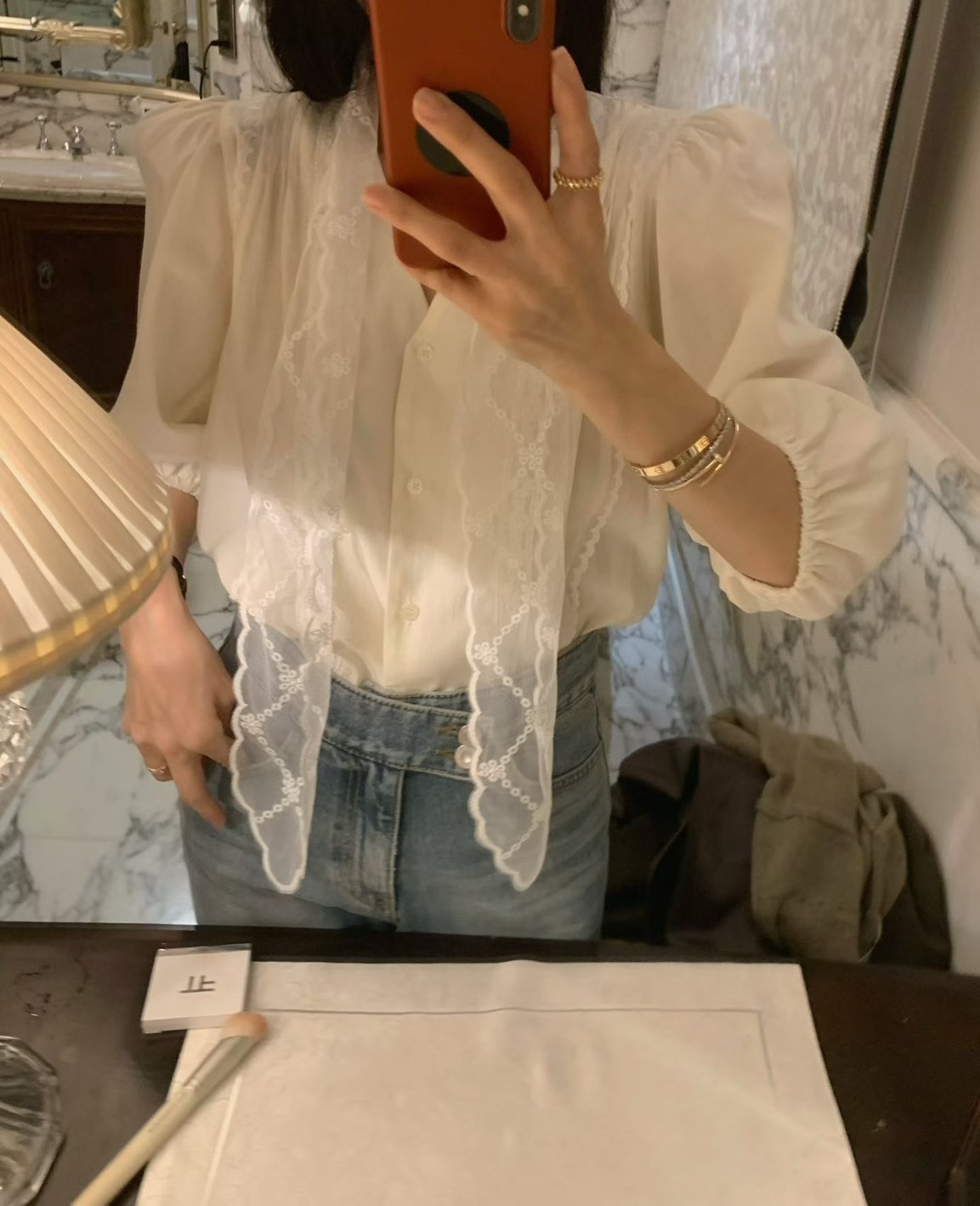 網紗蕾絲綁結V領七分袖襯衫