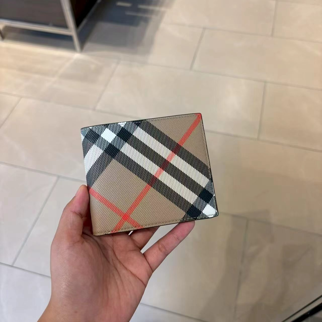 【預購】Burberry H082109 經典格紋銀包