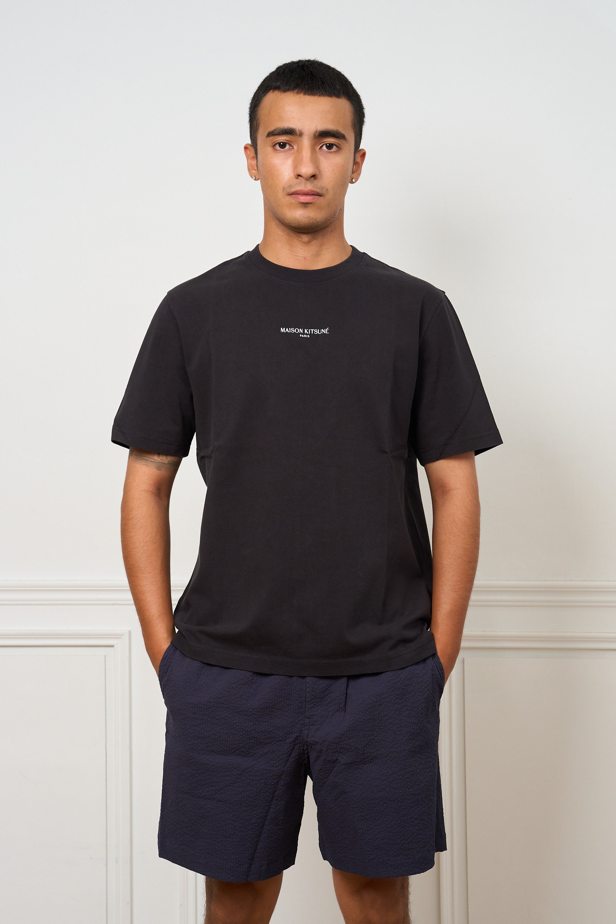 Maison Kitsuné Paris Comfort Tee胸前刺繡字樣短袖【QM00100KJ70250063/QM00100KJ7025P199】