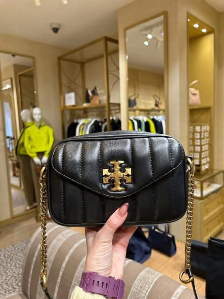 【預購】TORY BURCH S082008 Kira Mini 斜背袋 (黑色)