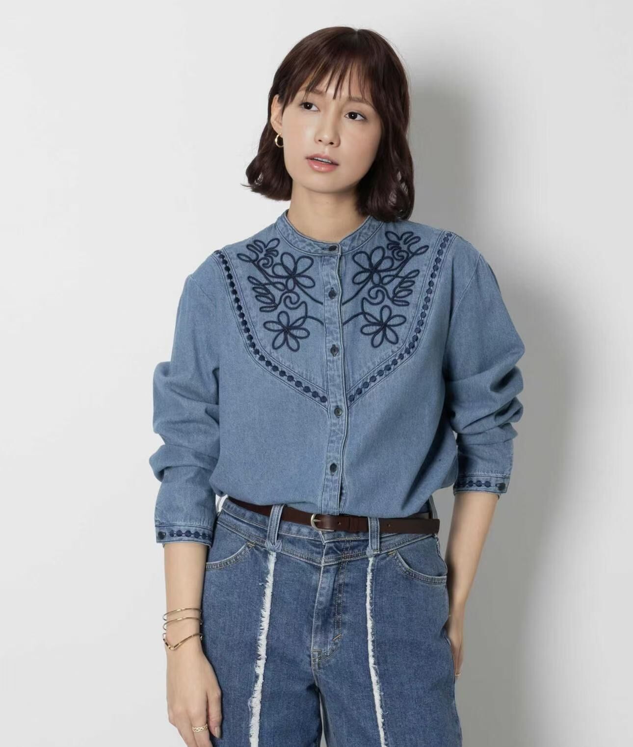 【預購】JM082010 SOMETHING 精緻刺繡丹寧襯衫