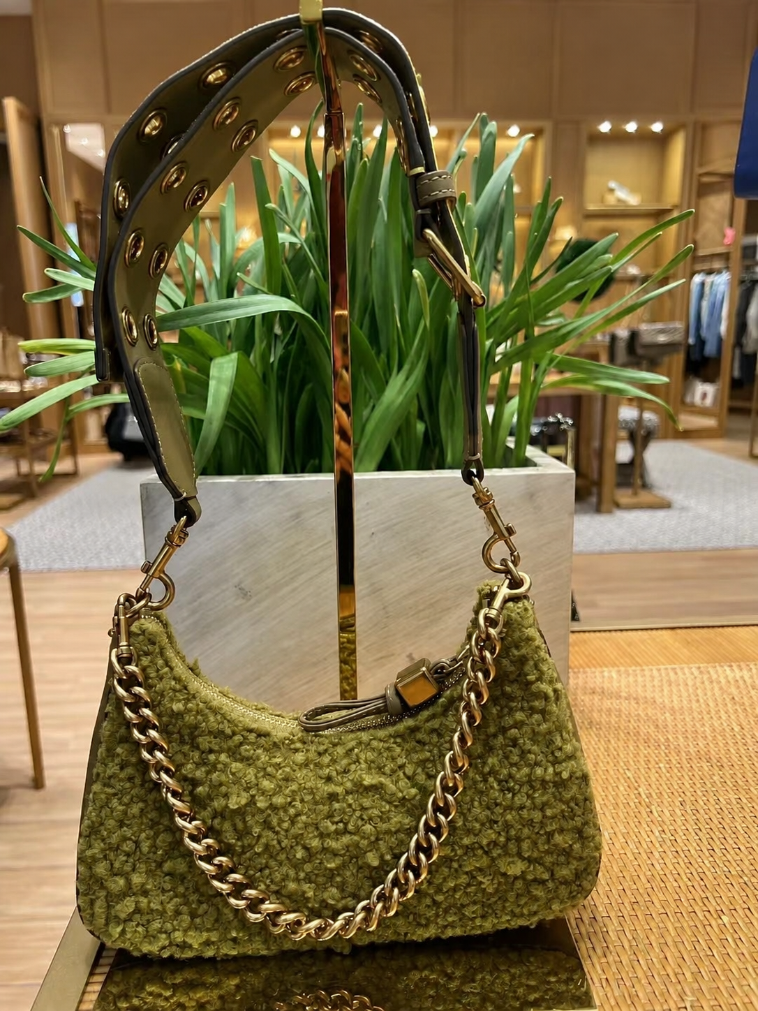 【預購】TORY BURCH S082003 151 Mercer Boucle  彎月包 (柑橘黃)