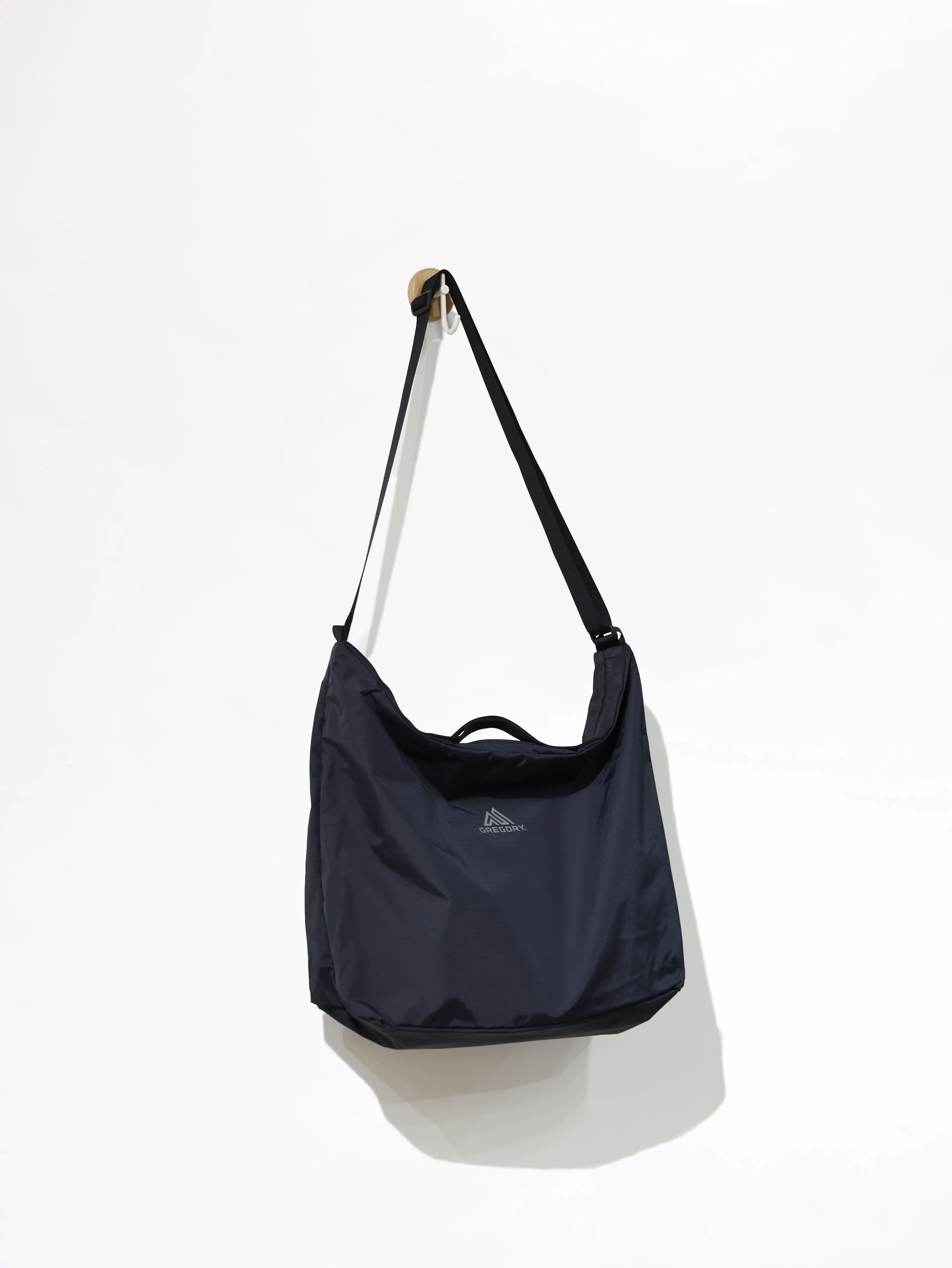 Gregory 20L AL MESSENGER 輕量斜背包 GG158802