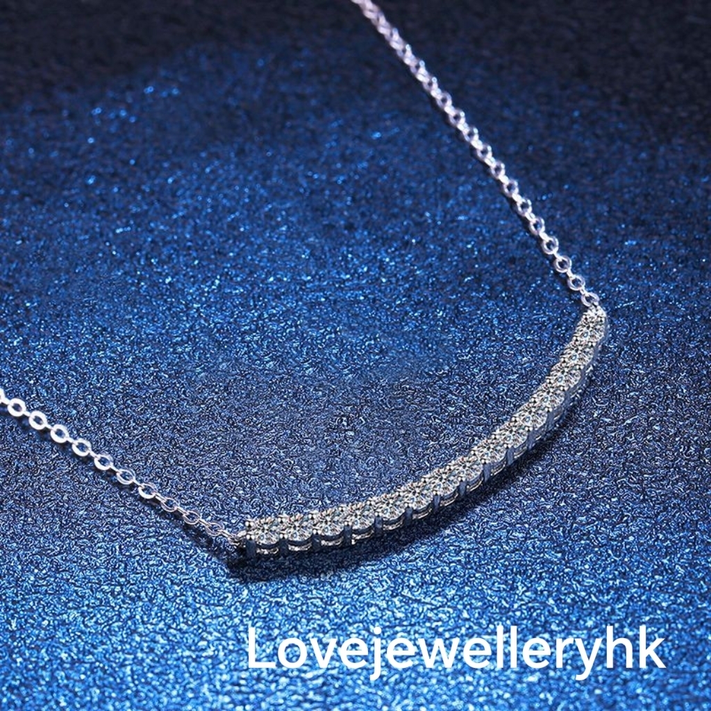 Moissanite Smiley Pendant Clavicle Chain N045C013