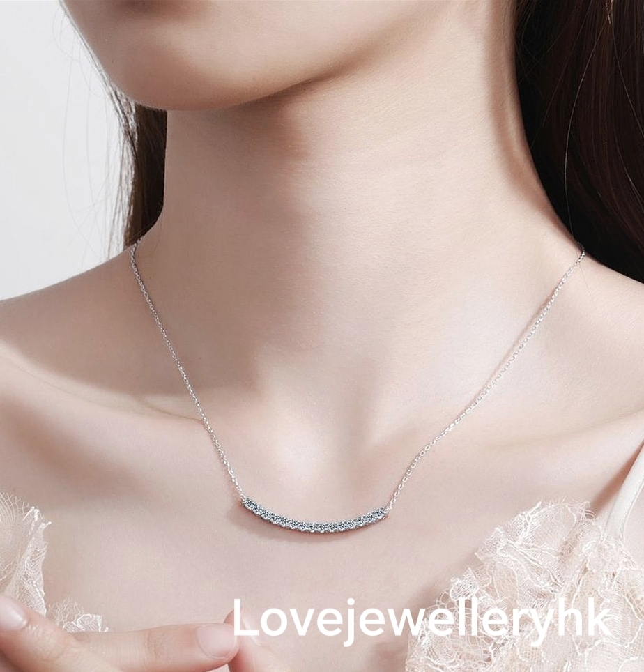 Moissanite Smiley Pendant Clavicle Chain N045C013