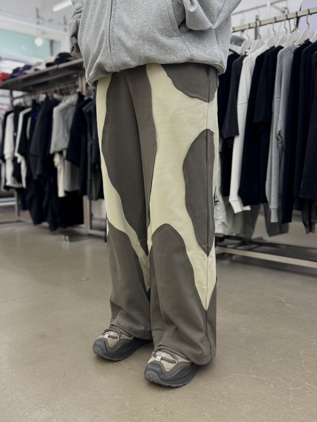 FLEXER8 x Cracked Club NIF Sweatpants - GREEN