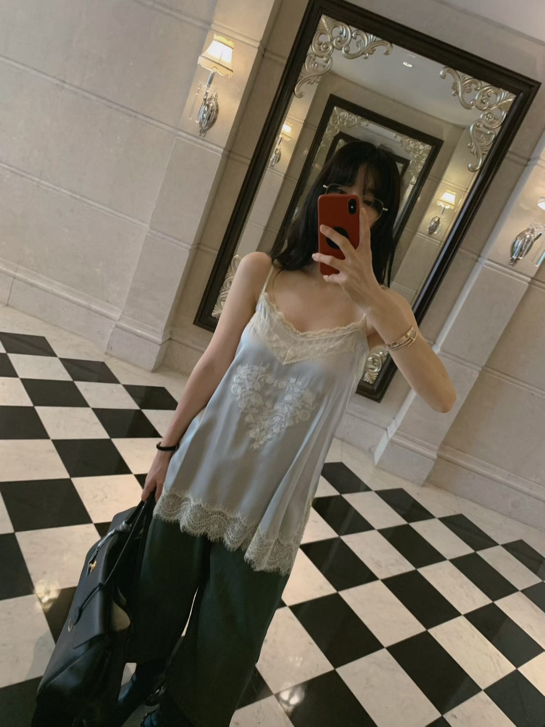 愛心蕾絲長版吊帶背心