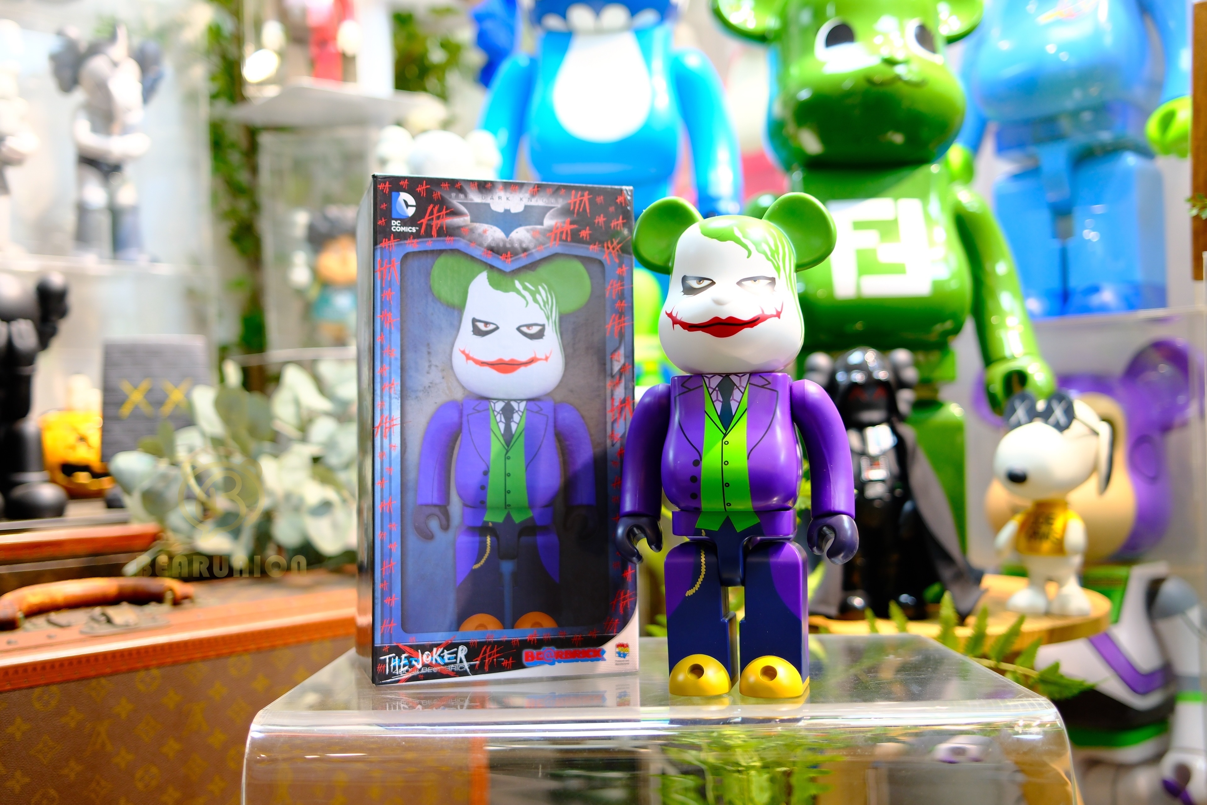 Pre-Ownwd 🥇現貨🥇Bearbrick 400%  Batman / Superman / The Joker The Dark Knight