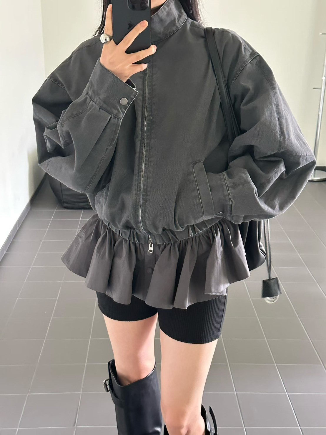 裙擺兩穿拉鍊牛仔夾克