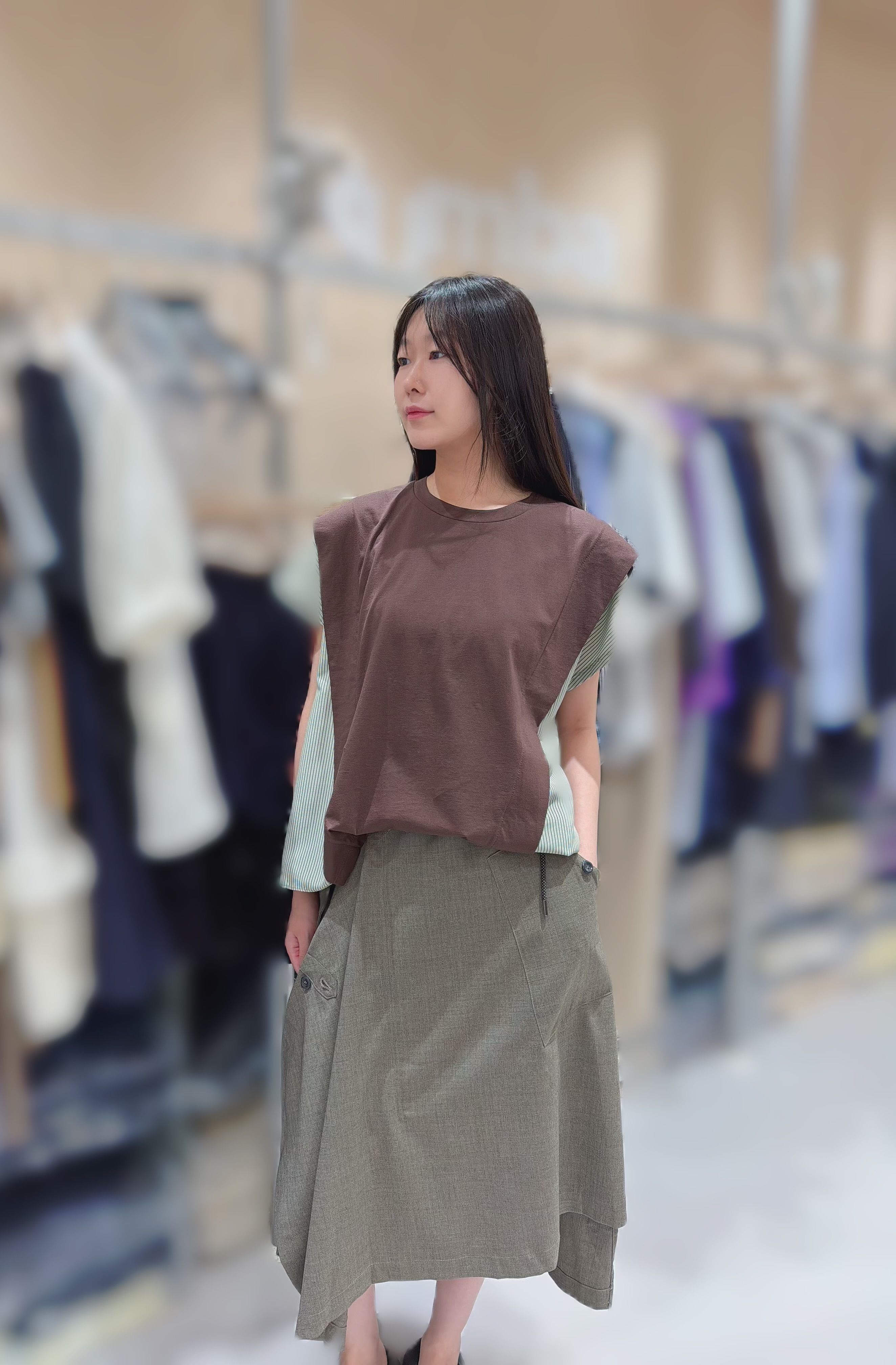 RU12 腰23-35 HIP44 長前25.5 後31 $559