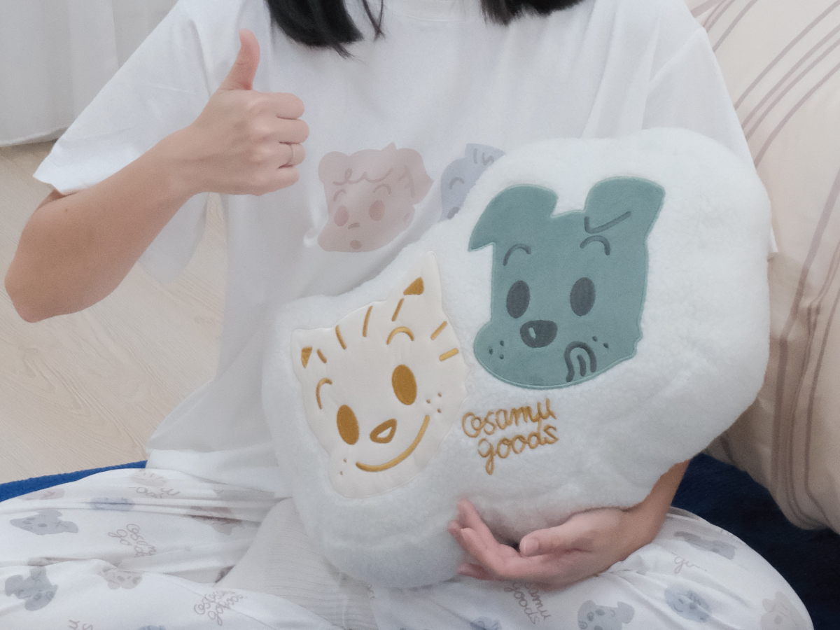 居家角色抱枕情境照3