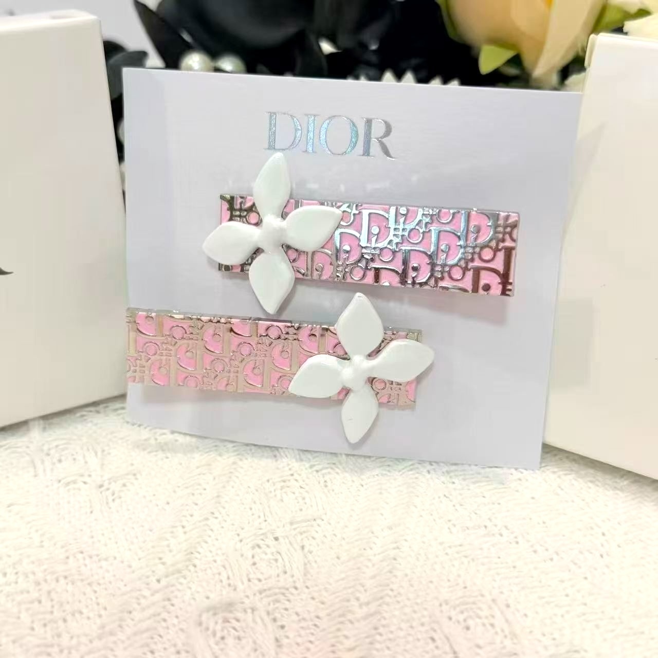 Dior 2026 限定贈品花花髮夾(1套2個)