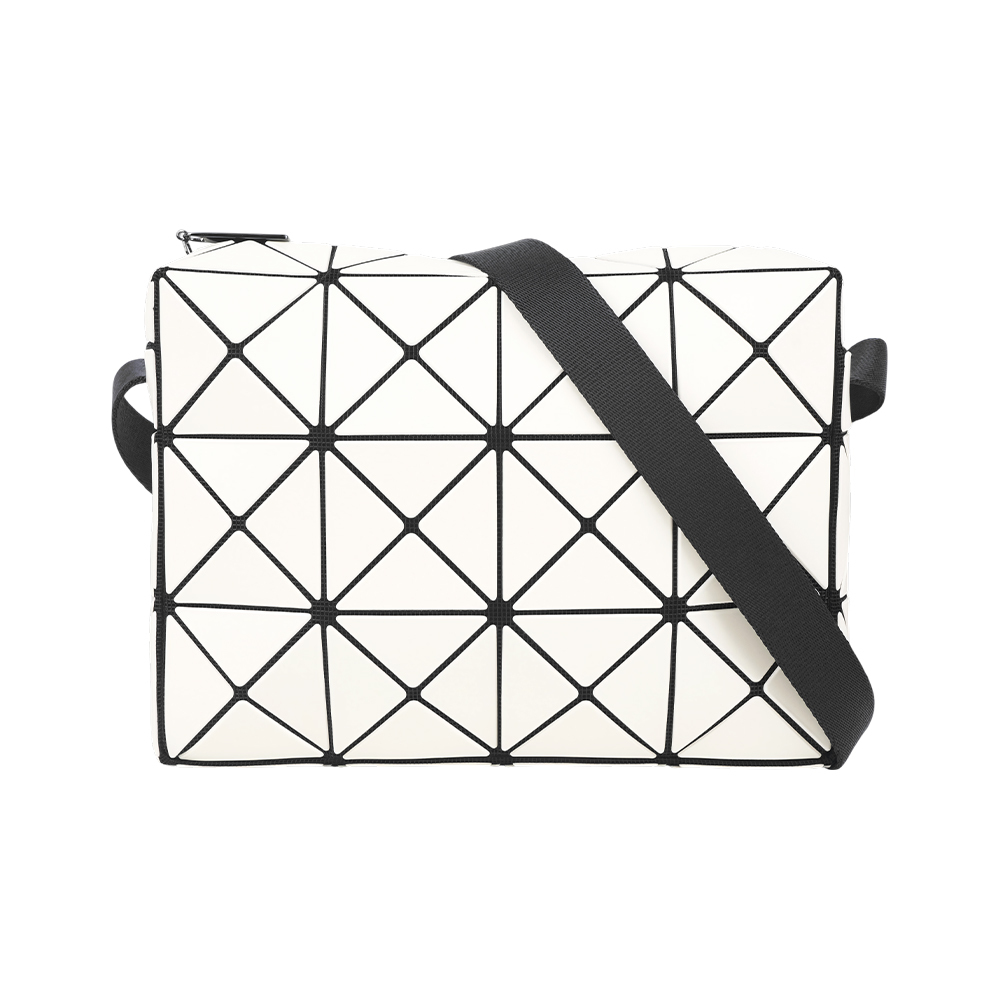 【ISSEY MIYAKE三宅一生】BAO BAO CUBOID 3X4 方形斜背包(白色)