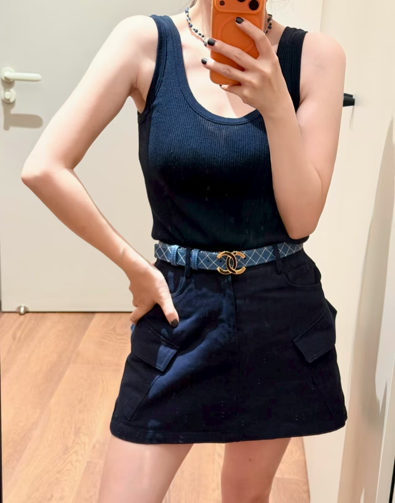 Chanel 26B 秋冬預告系列 Navy Blue 雙C 標誌 深藍色小牛皮皮帶