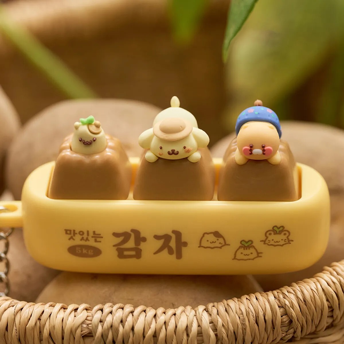 【OWN】Kakao Friends X Pompompurin 馬鈴薯 聯名 韓國 布丁狗 春植 萊恩 抱枕 吊飾 玩偶 鍵帽 購物袋