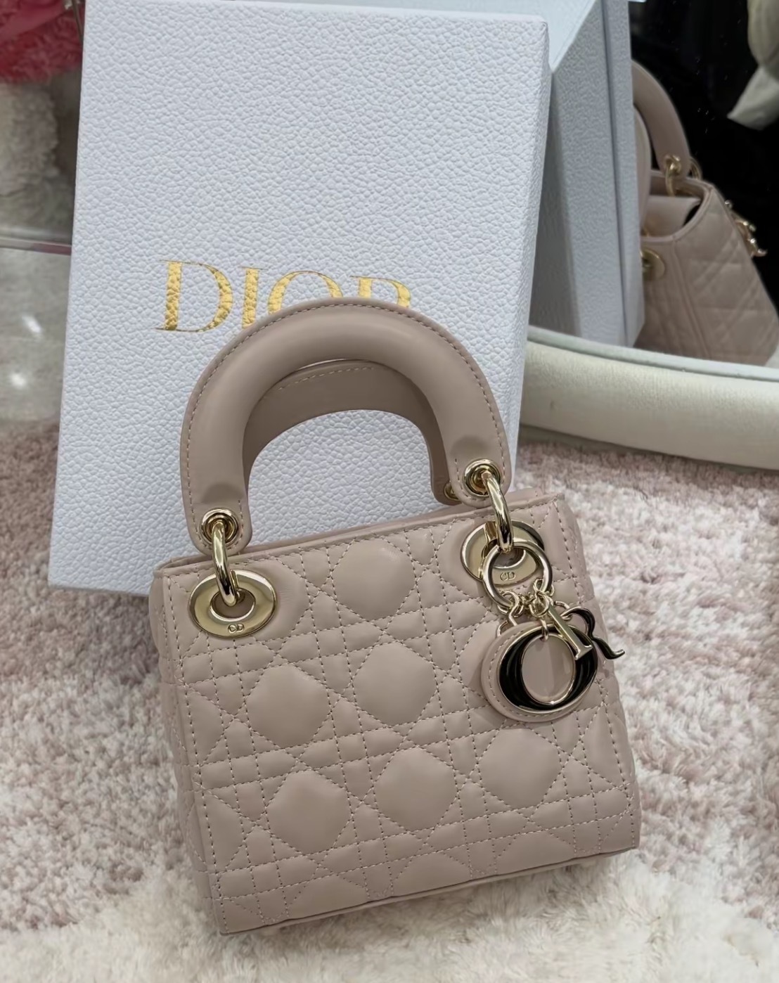 Dior Lady Dior Mini Blush Cannage Lambskin 羊皮 金扣 鏈條 胭脂米色 手袋
