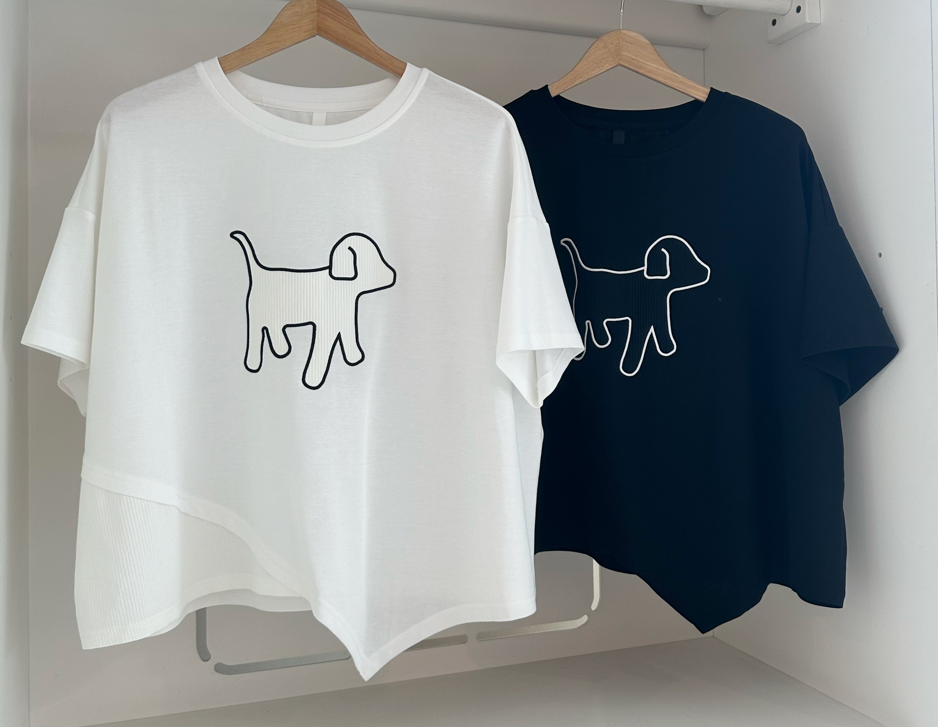 SHORT SLEEVE 3D DOGGIE SILHOUETTE TEE