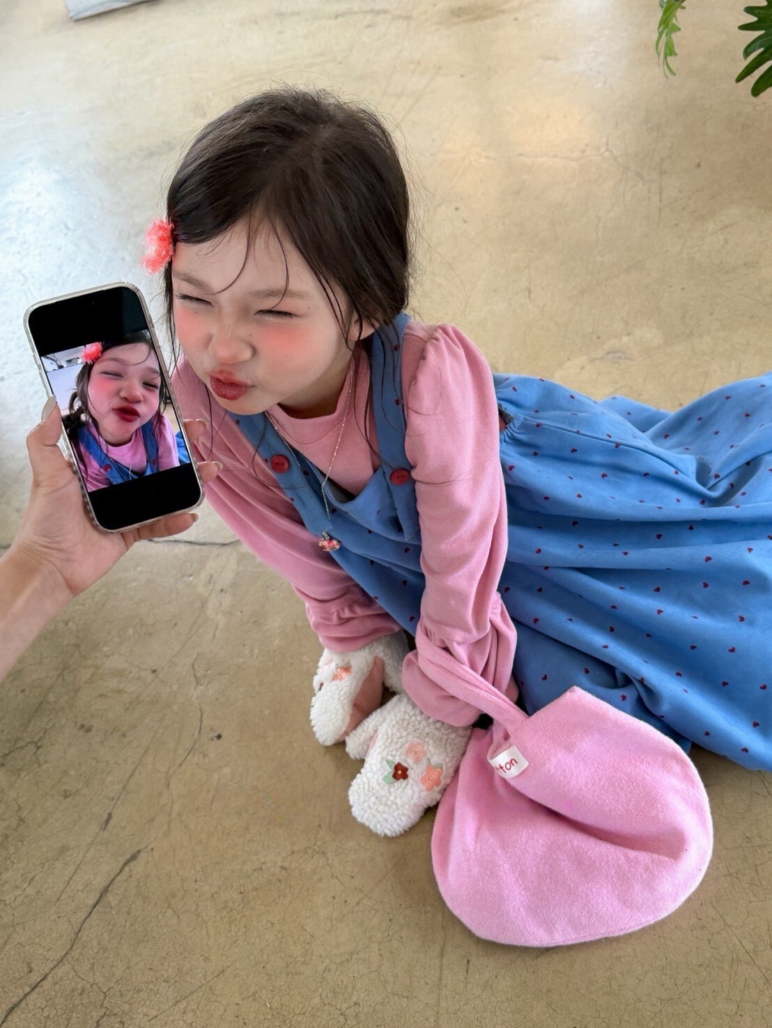 可愛點點吊帶裙