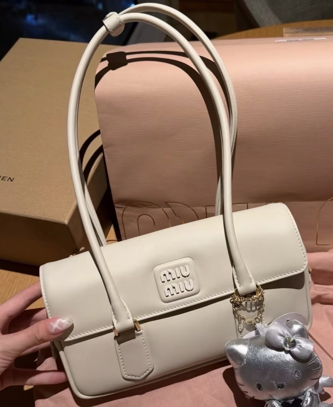 Miu Miu Arcadie Leather Bag 粉白色 皮革 手袋 單肩袋