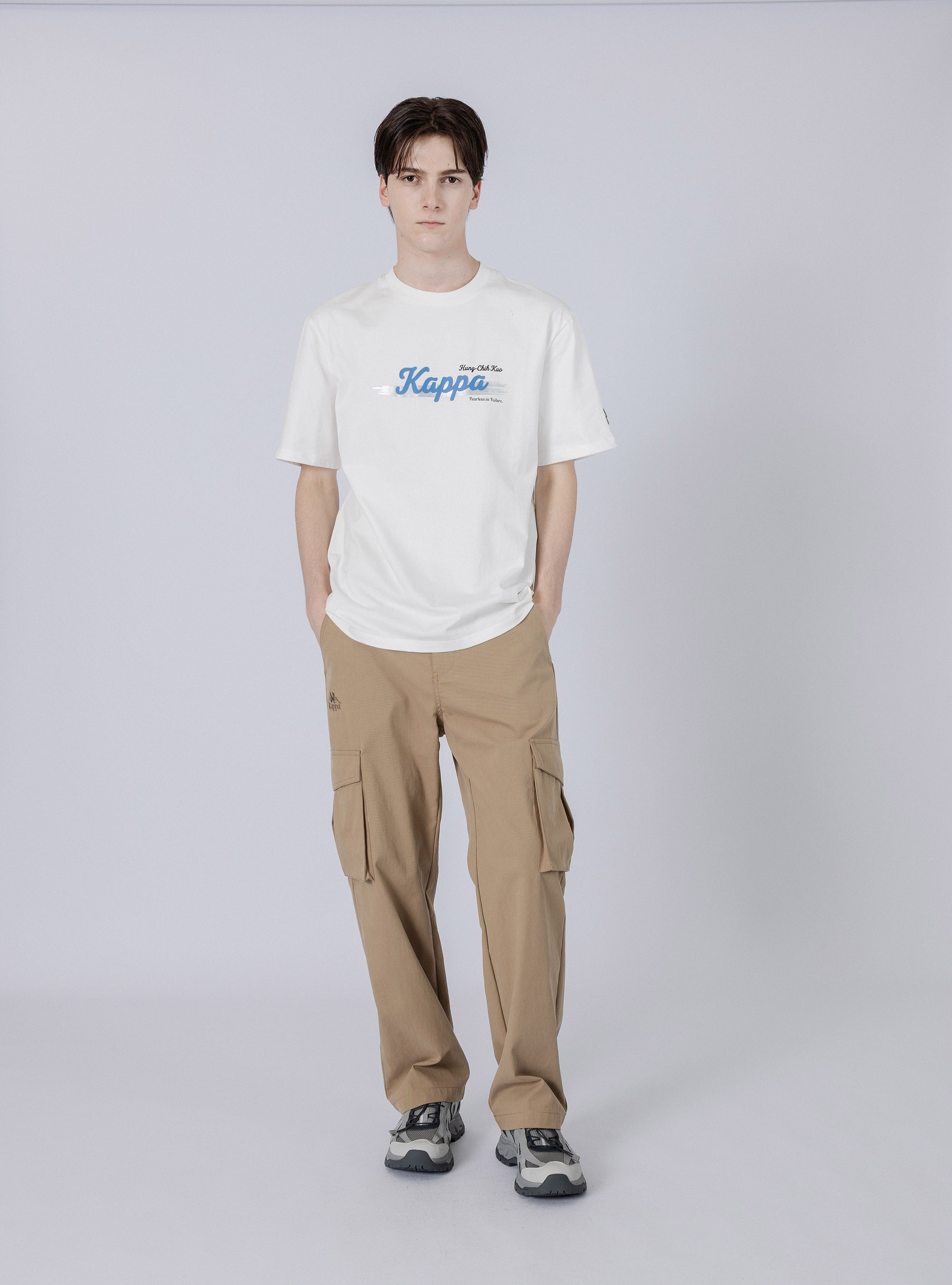 【 Kappa x 郭泓志 】K系列 手寫字樣短袖T-Shirt (白色）