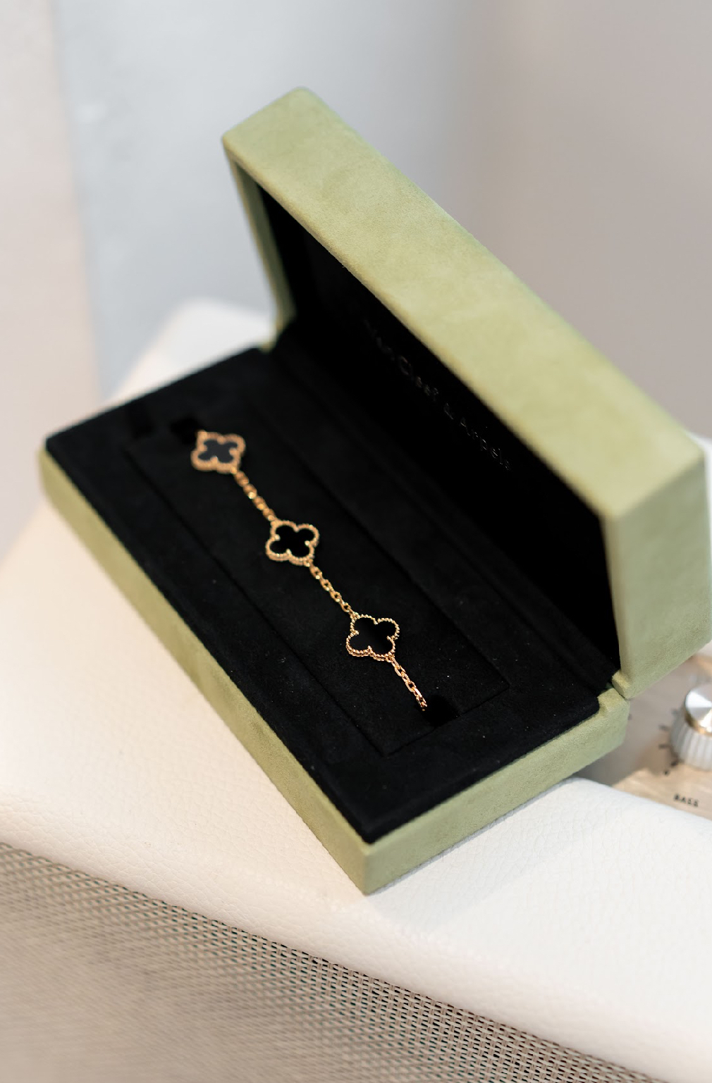 【六色入】VAN CLEEF & ARPELS VCA Vintage Alhambra手鍊5枚四葉幸運圖騰