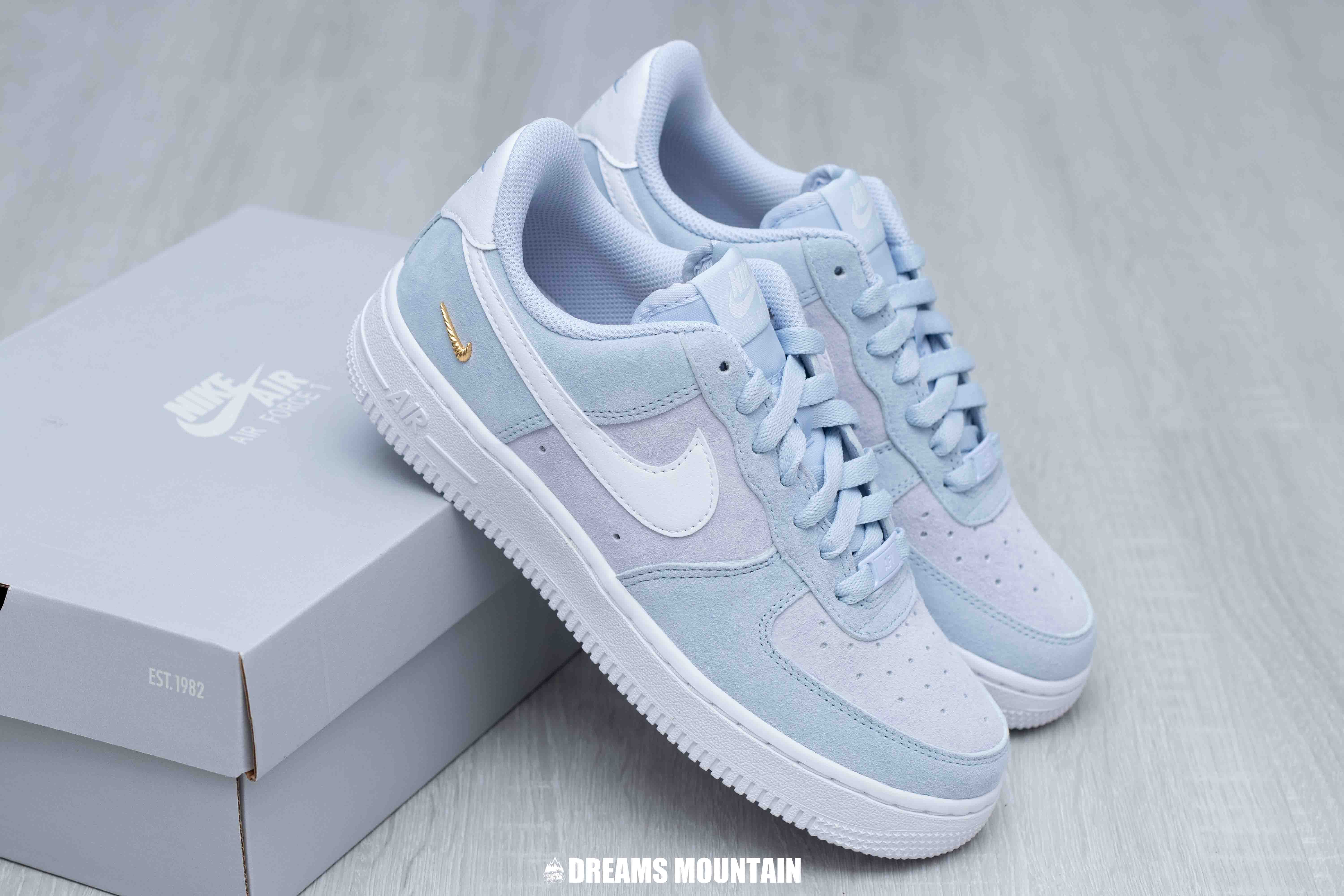 【預訂】NIKE AIR FORCE 1 小金剔麂皮霧藍-WOMEN