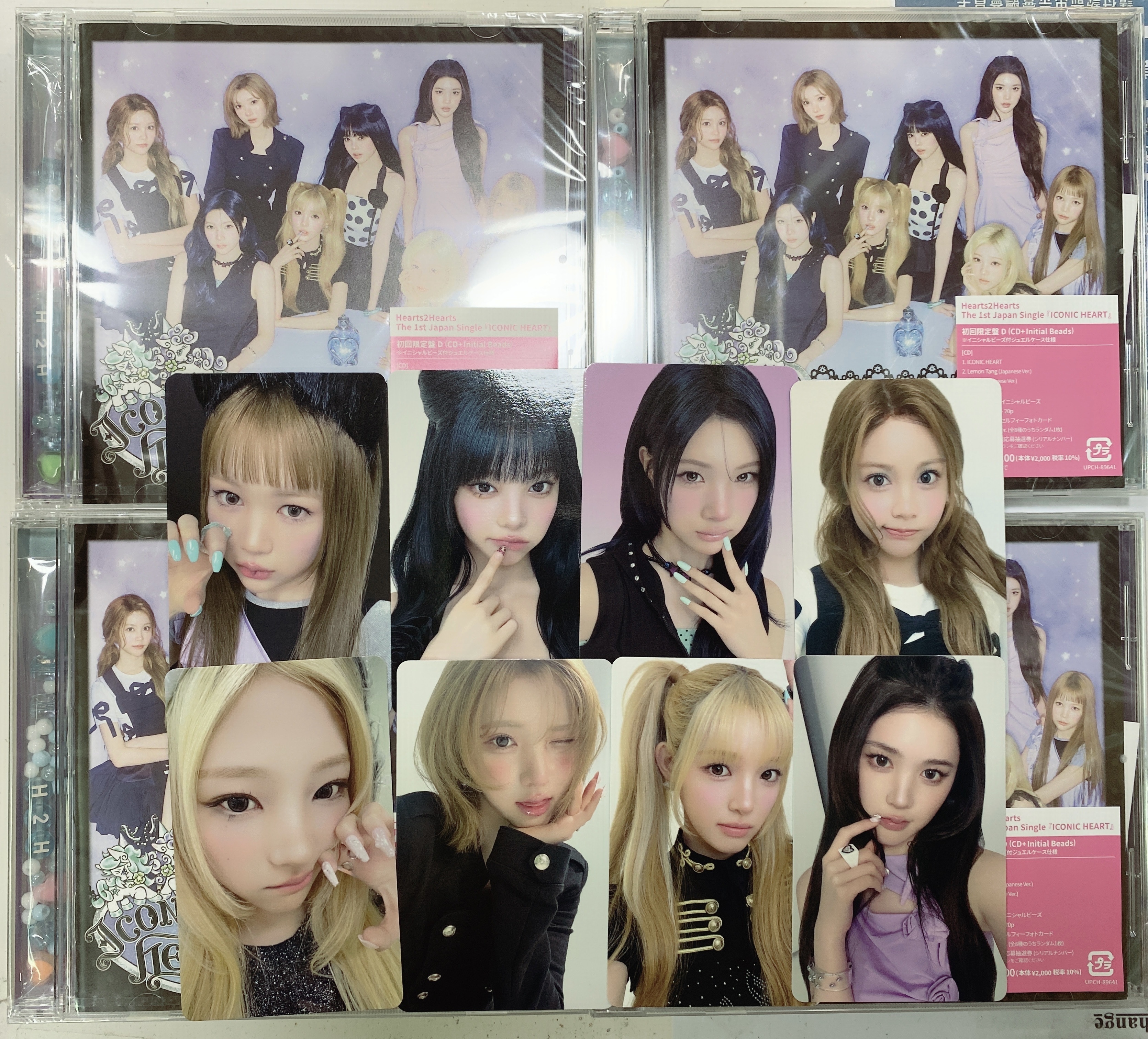 Hearts2Hearts 1st Japan Single [ ICONIC HEART ] 初回D