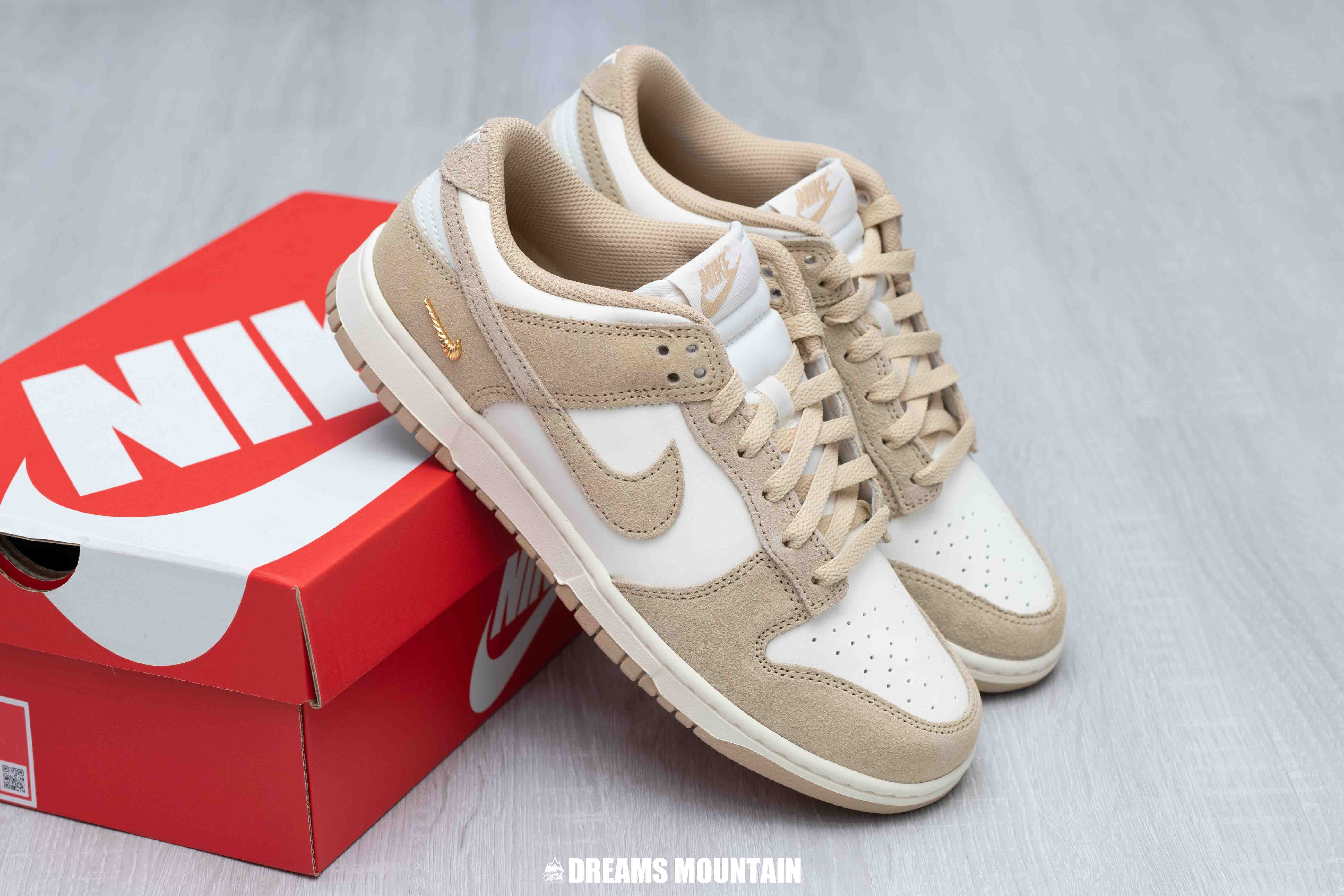 【預訂】NIKE DUNK LOW 小金剔麂皮小麥啡-WOMEN