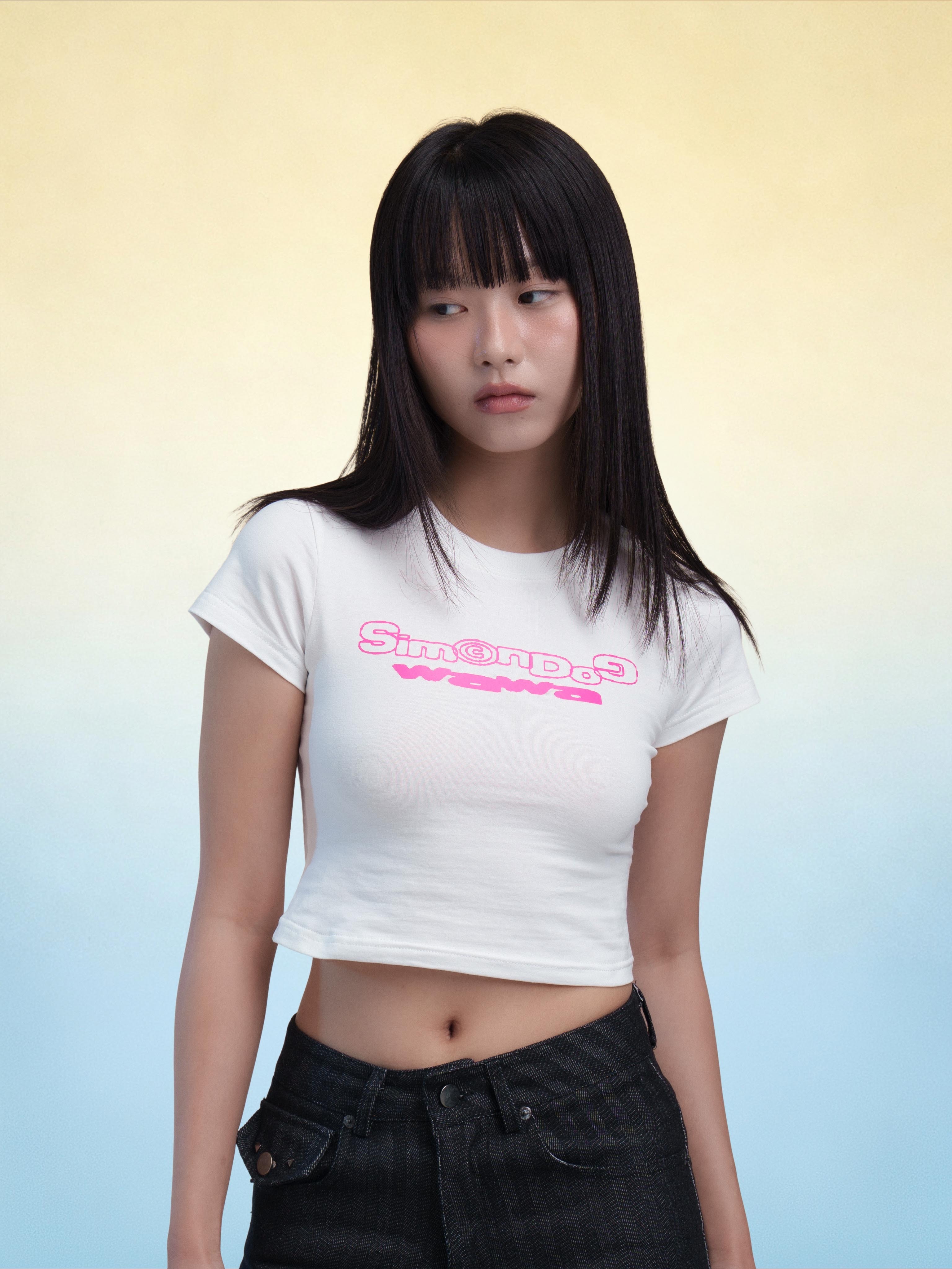 變種吉娃娃 x SIMON GW-S-2611 LOGO 女款 短T