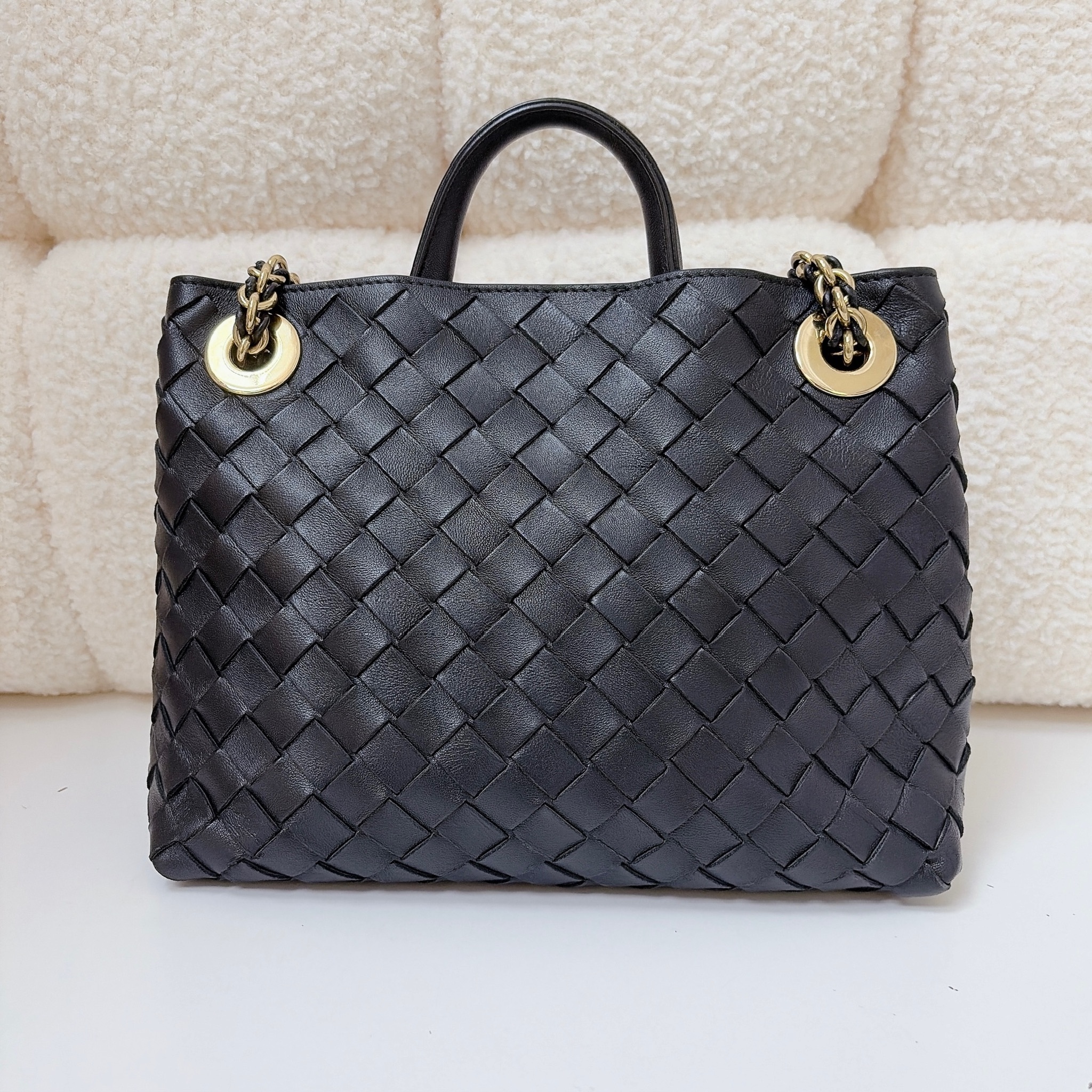 Bottega Veneta Small Andiamo With Chain - Black / GHW