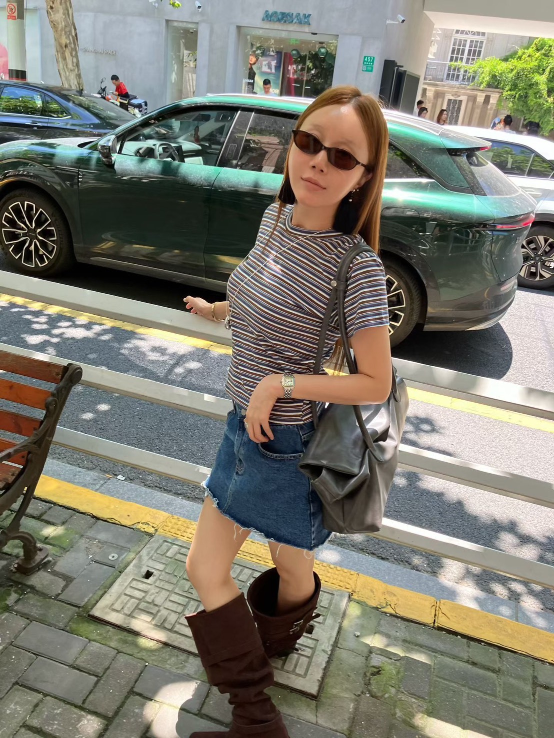 條紋線百搭短袖T