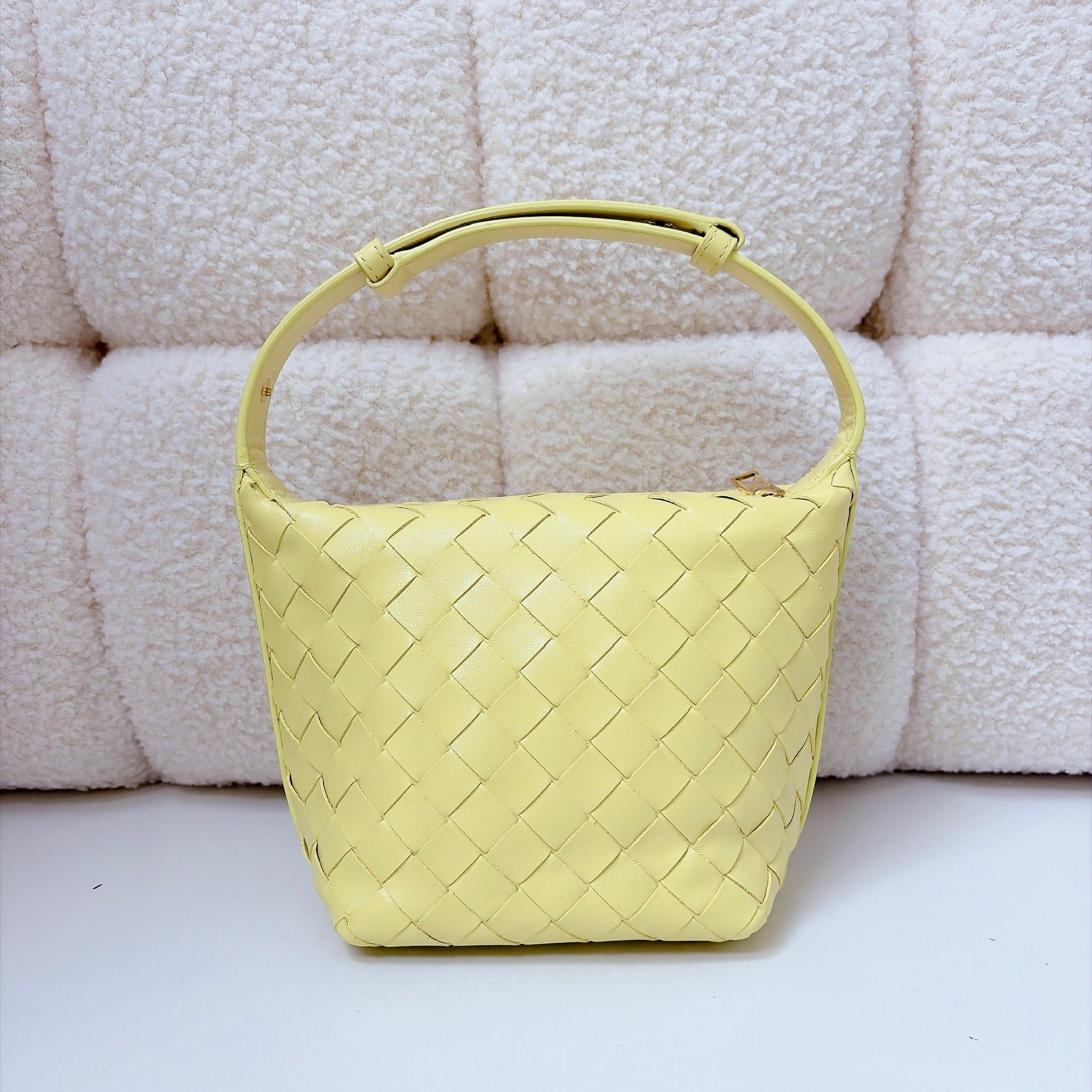 Bottega Veneta Candy Wallace - Yellow / GHW
