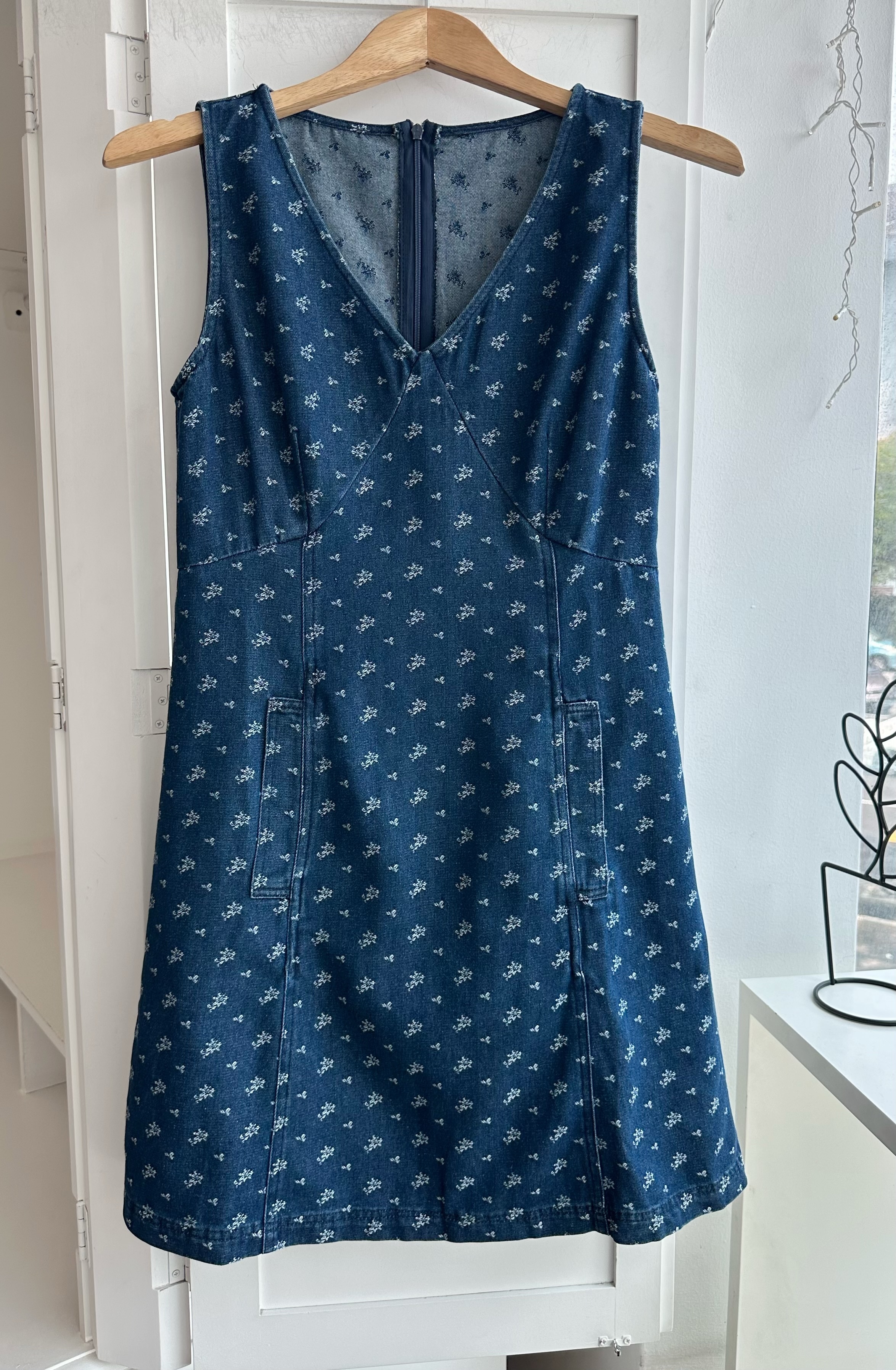 V NECK DENIM SHORT DRESS
