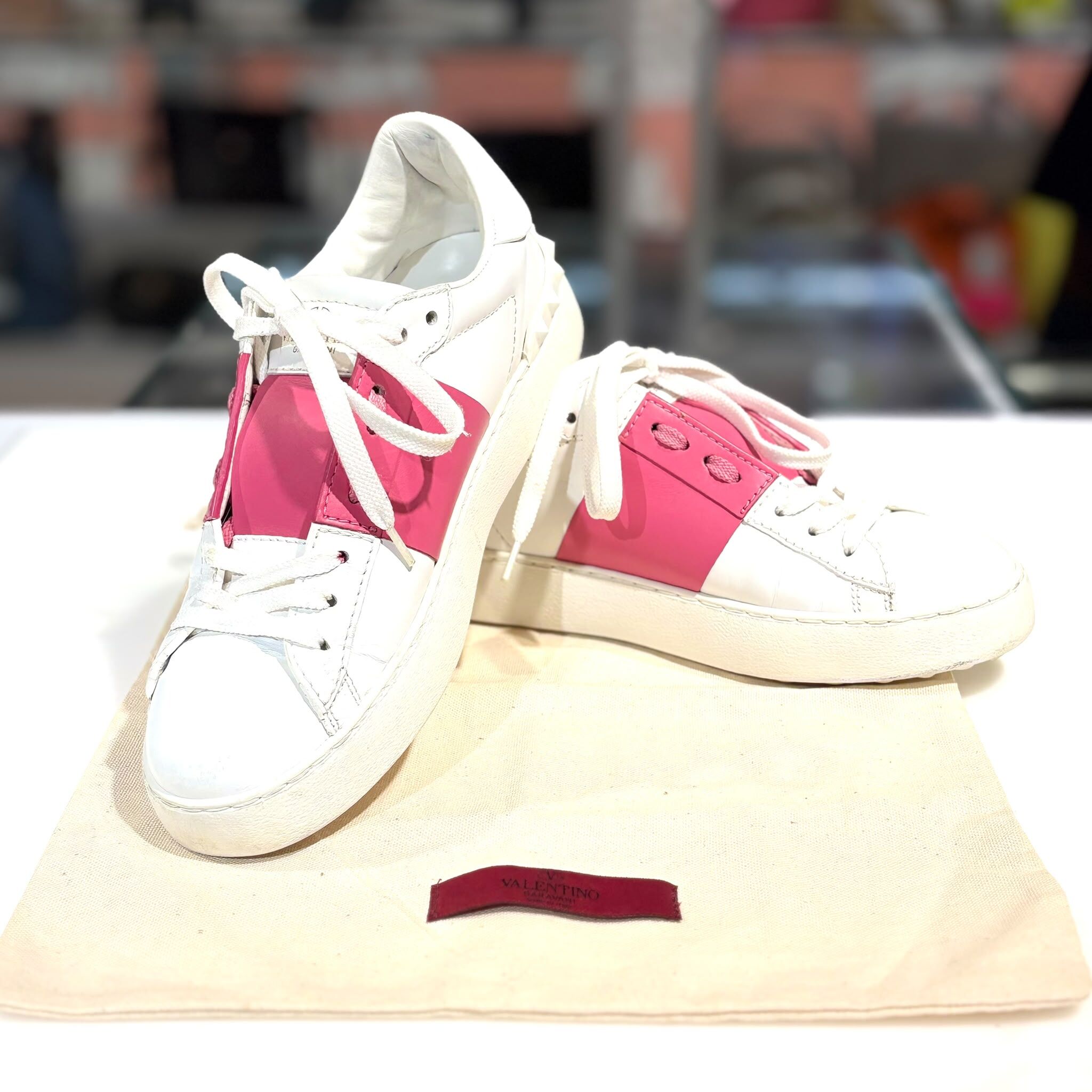 限時1折!!! 95%NEW二手VALENTINO波鞋 36 碼 白色牛皮拼粉色rockstud untitled sneaker #香榭站正品