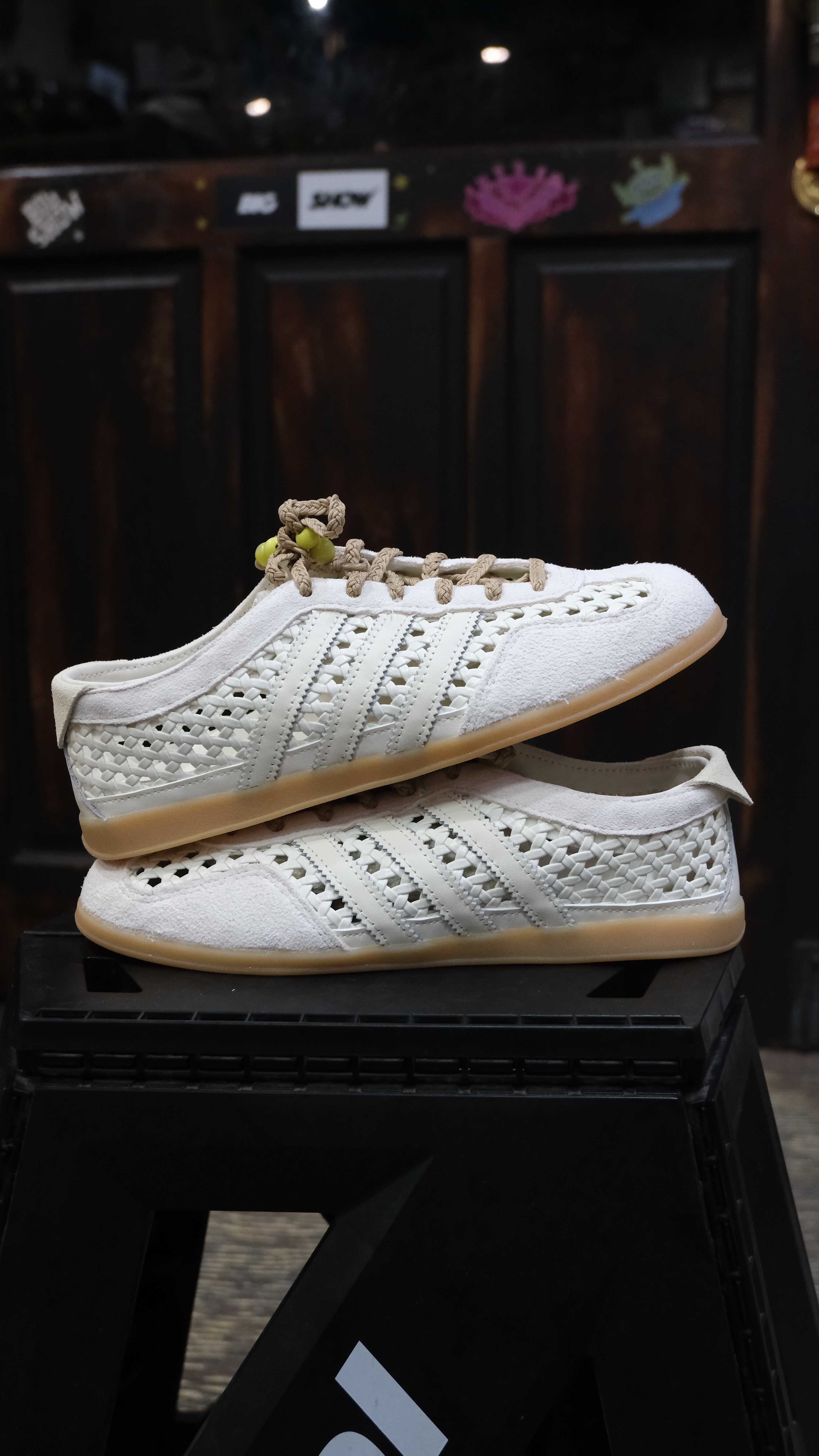 開團預購 Adidas GAZELLE LO PRO W  簍空 編織 鞋帶 膠底 灰色 女鞋 KH6236
